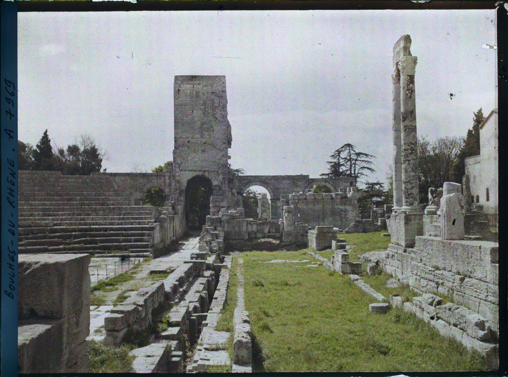 Image représentant Vue générale du théâtre antique