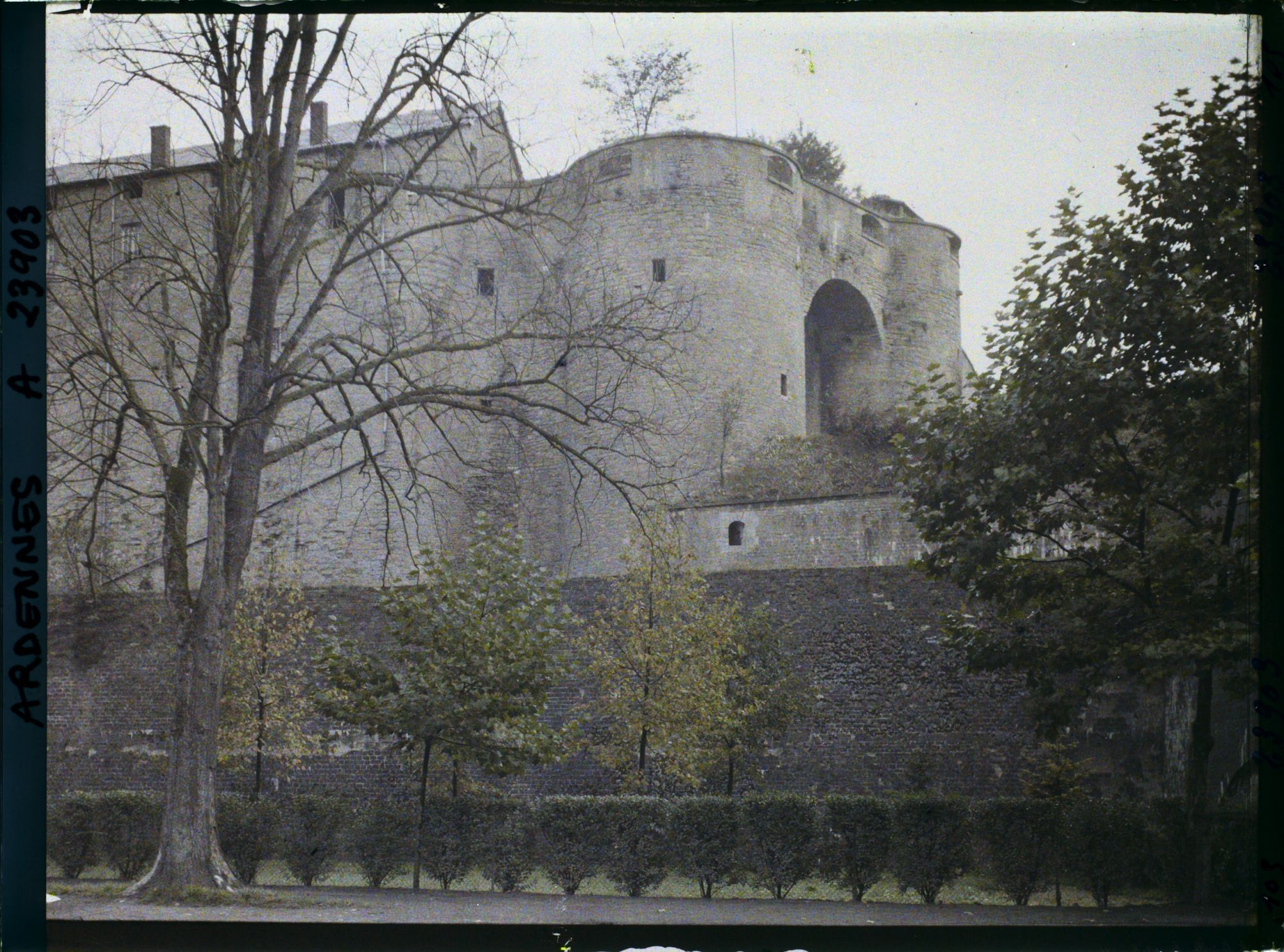 Image représentant L'entrée du Château Fort