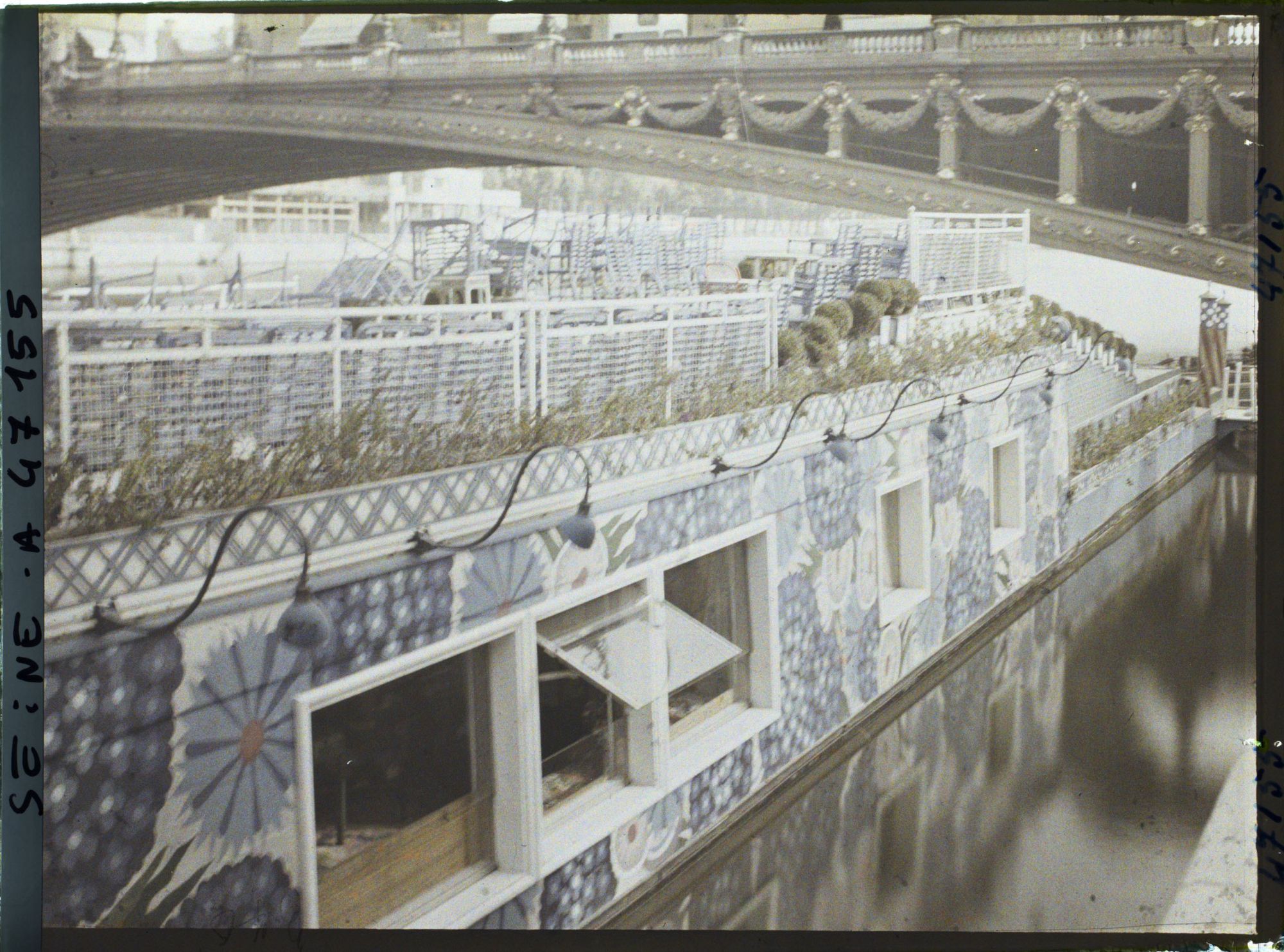 Image représentant L'Exposition des arts décoratifs, Péniche Poiret, Amours