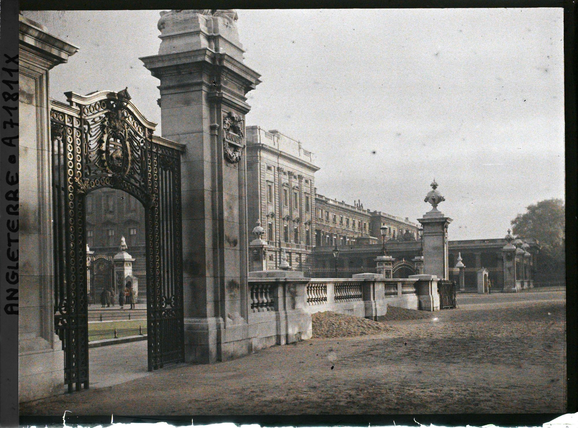 Image représentant La grille de Buckingham Palace