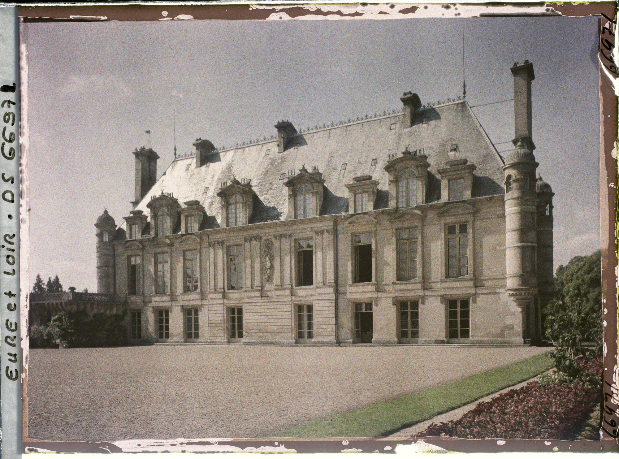Image représentant Façade du château sur la cour d'honneur