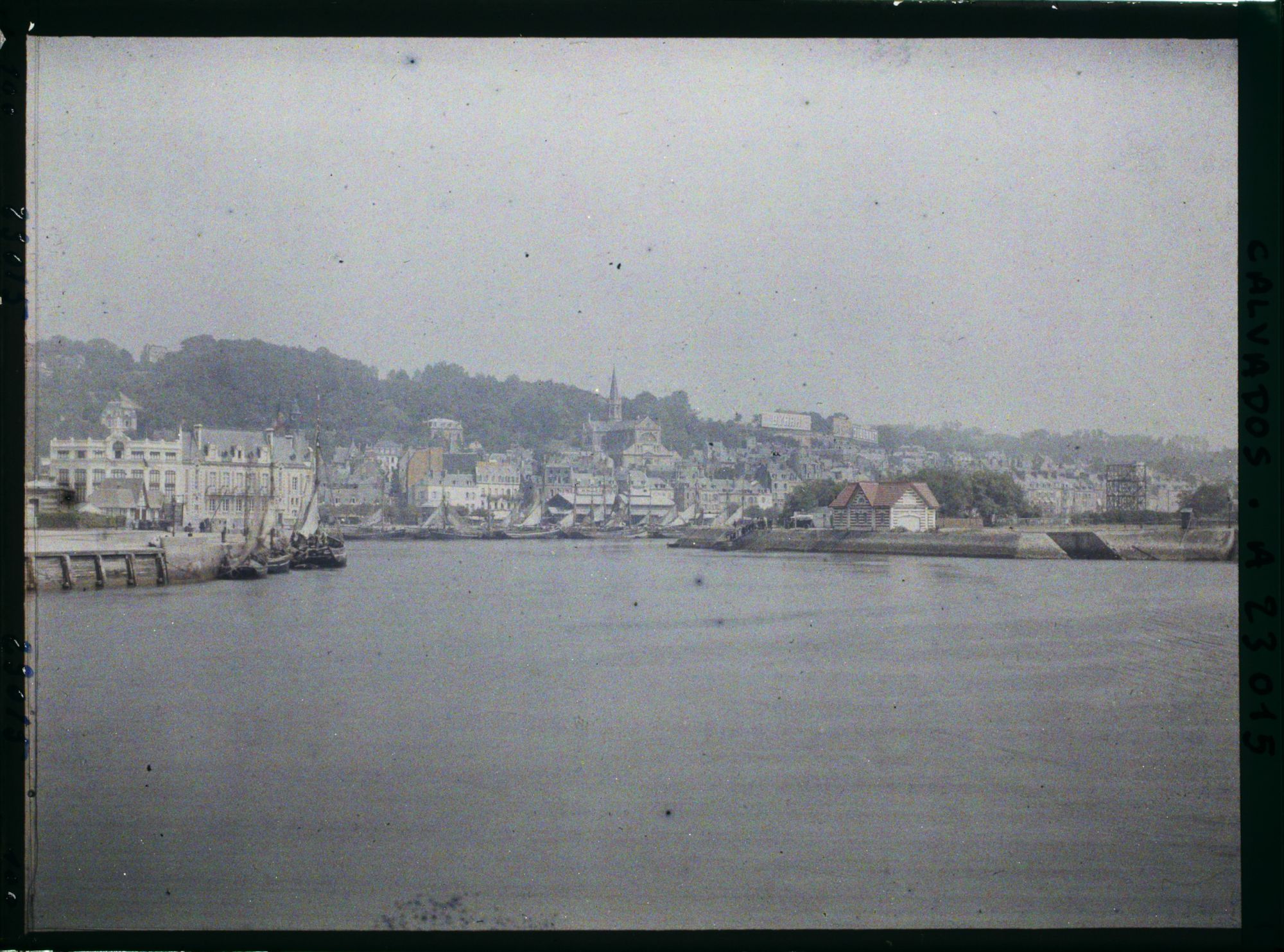 Image représentant Vue générale prise de Deauville