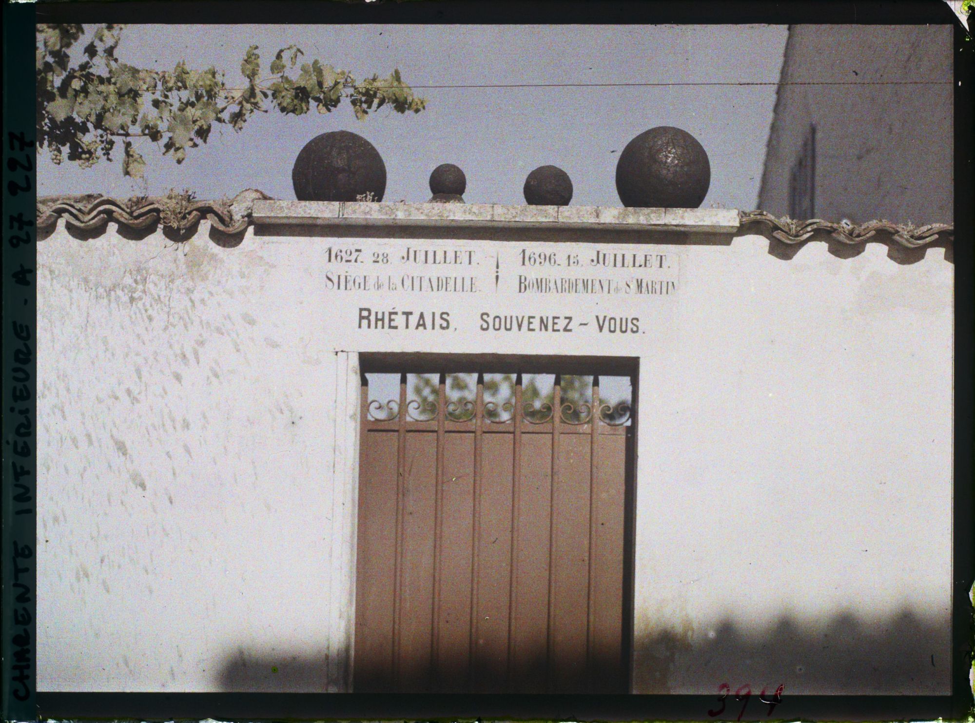 Image représentant France, Boulets provenant du siège de St Martin 1627-1628