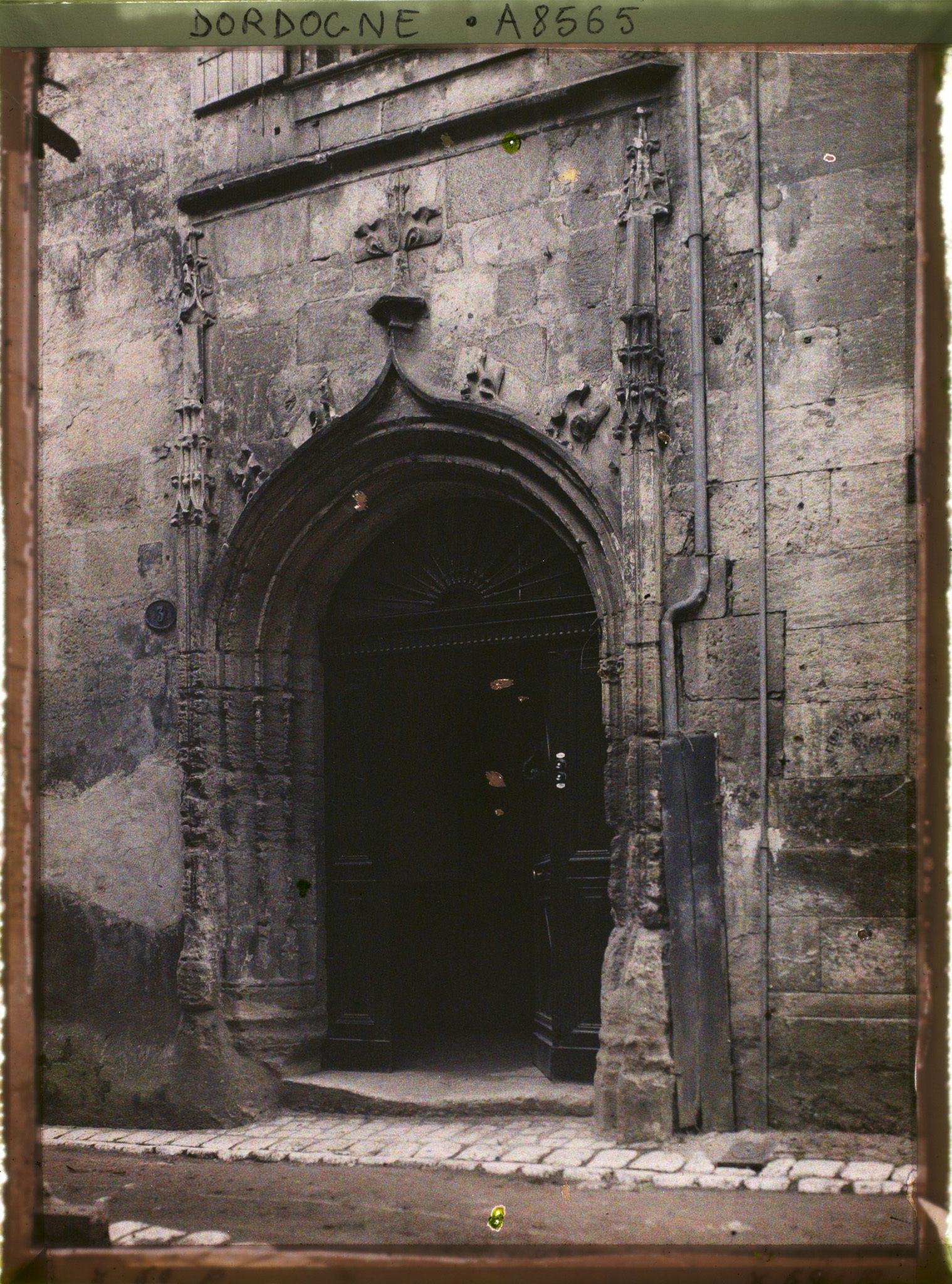 Image représentant France, Périgueux, Ancienne porte de la Constitution