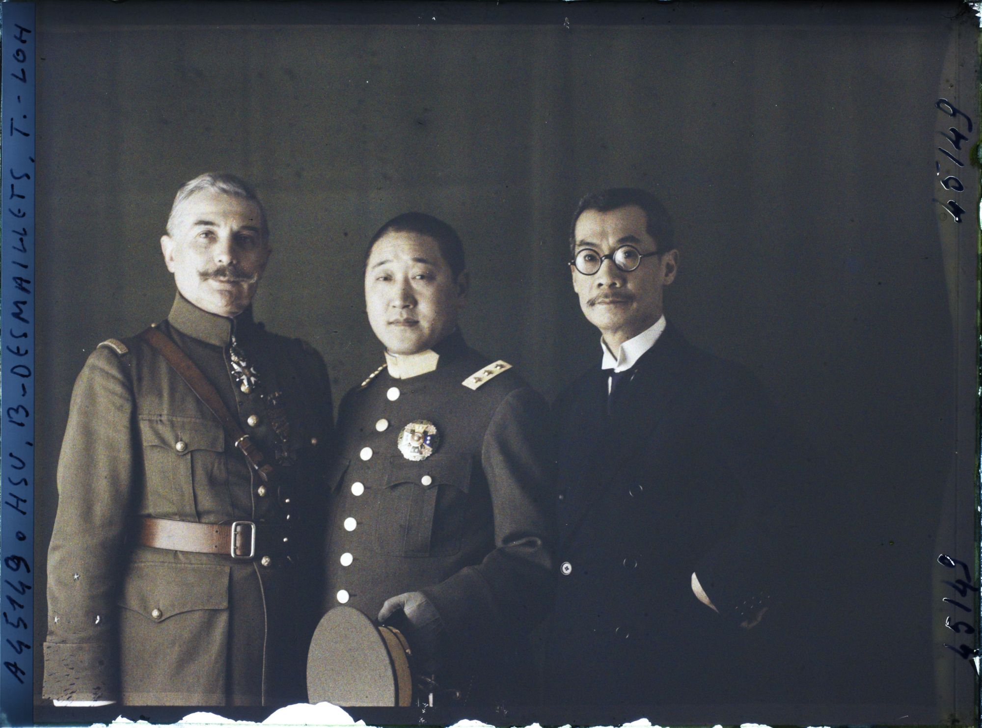 Image représentant Le général Brissaud-Desmaillet, le général et le ministre Tcheng-Loh