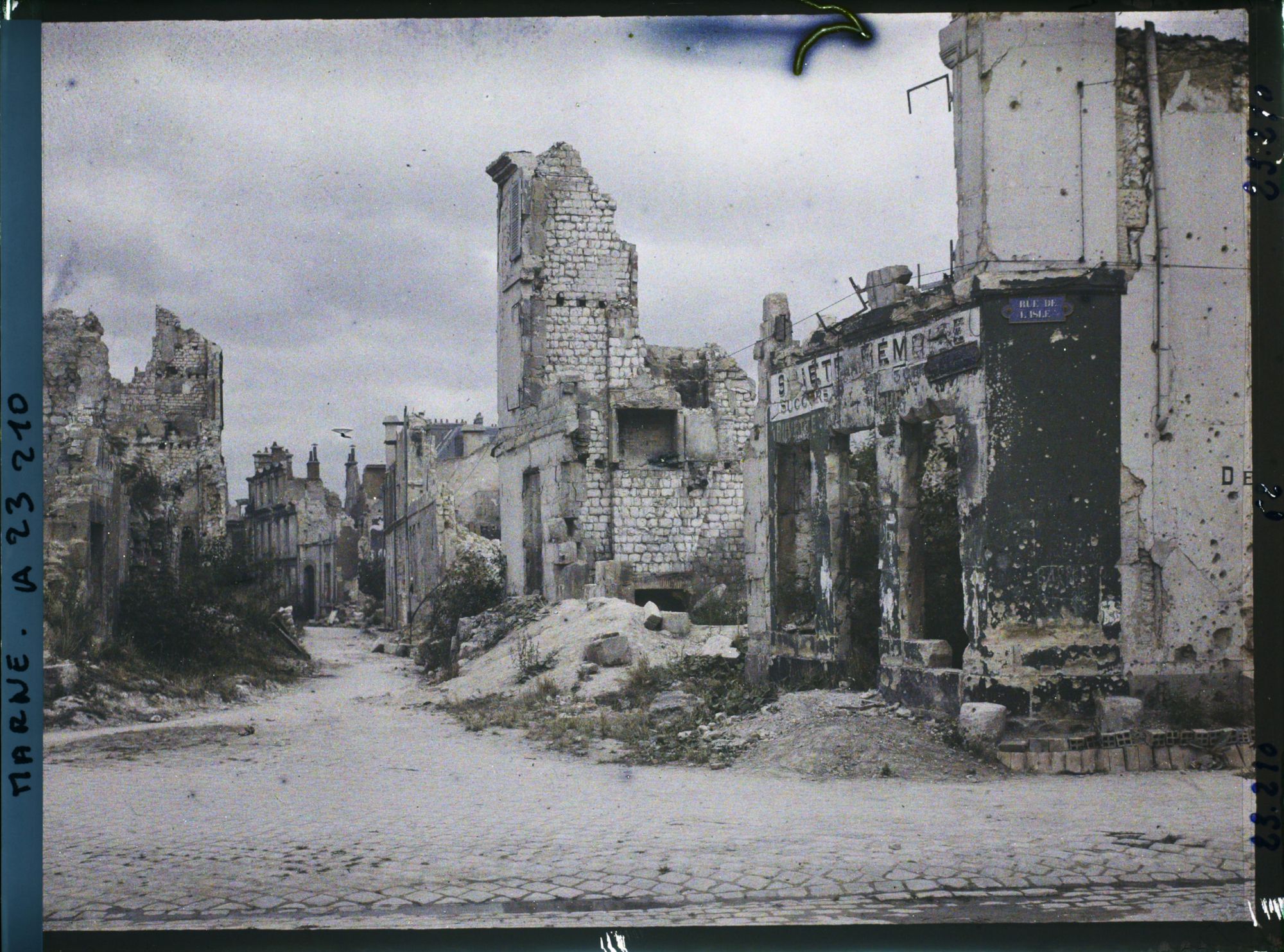 Image représentant France, Reims, Rue des Trois Raisinets