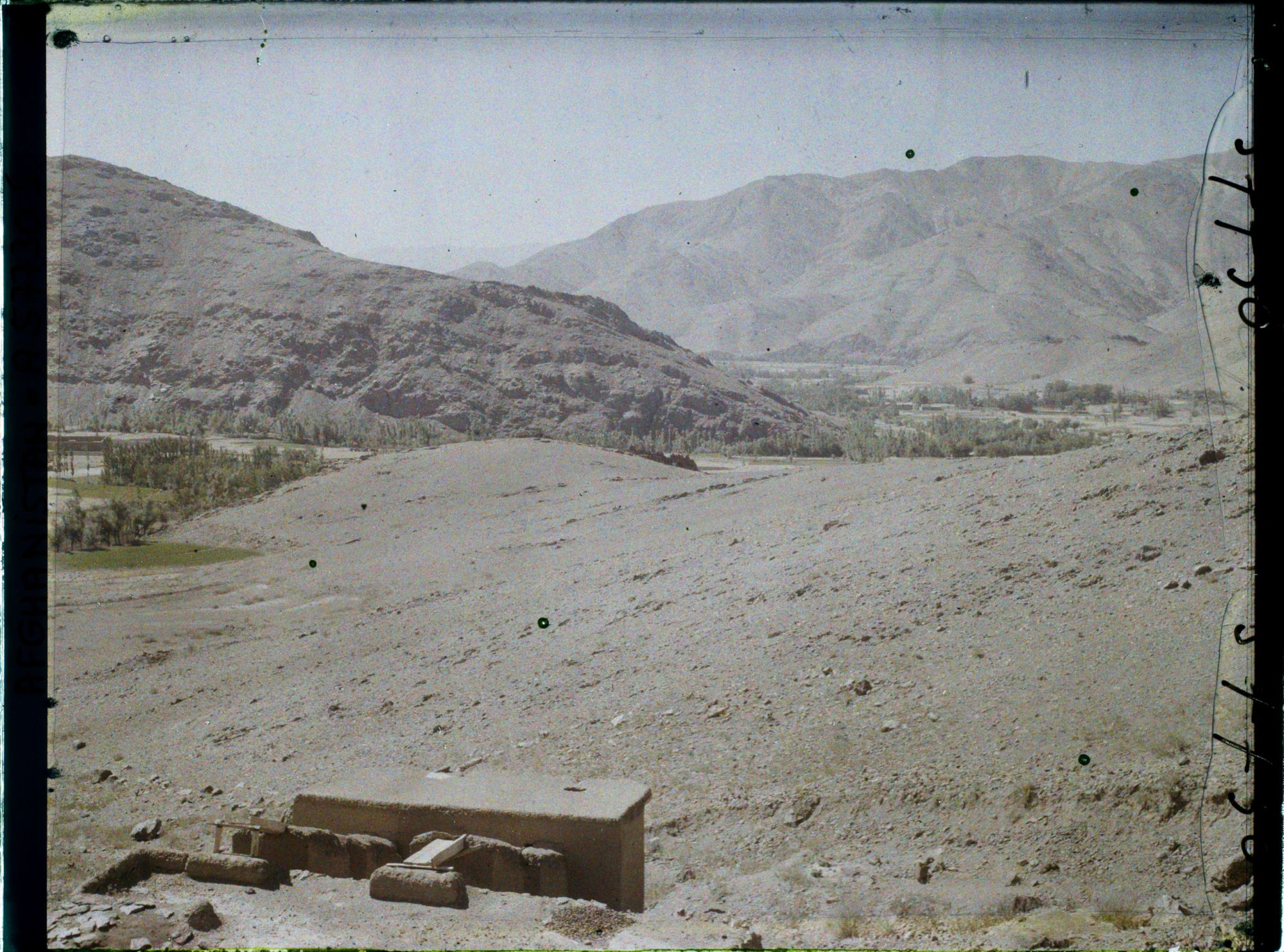 Image représentant Afghanistan, Garao, Vue s/ la Vallée de Kotéachro et Monts Tchorghani