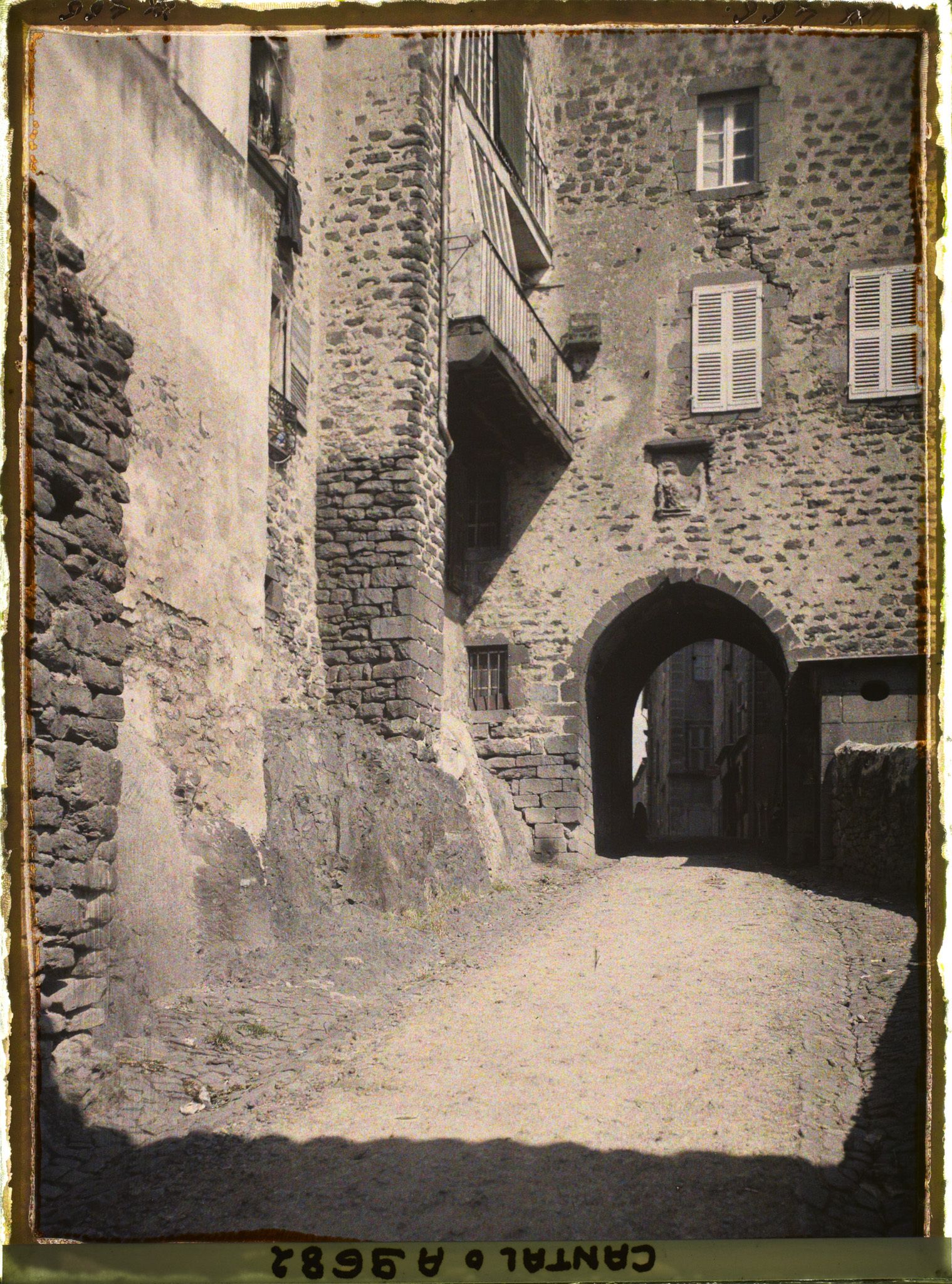 Image représentant La porte des tuiles