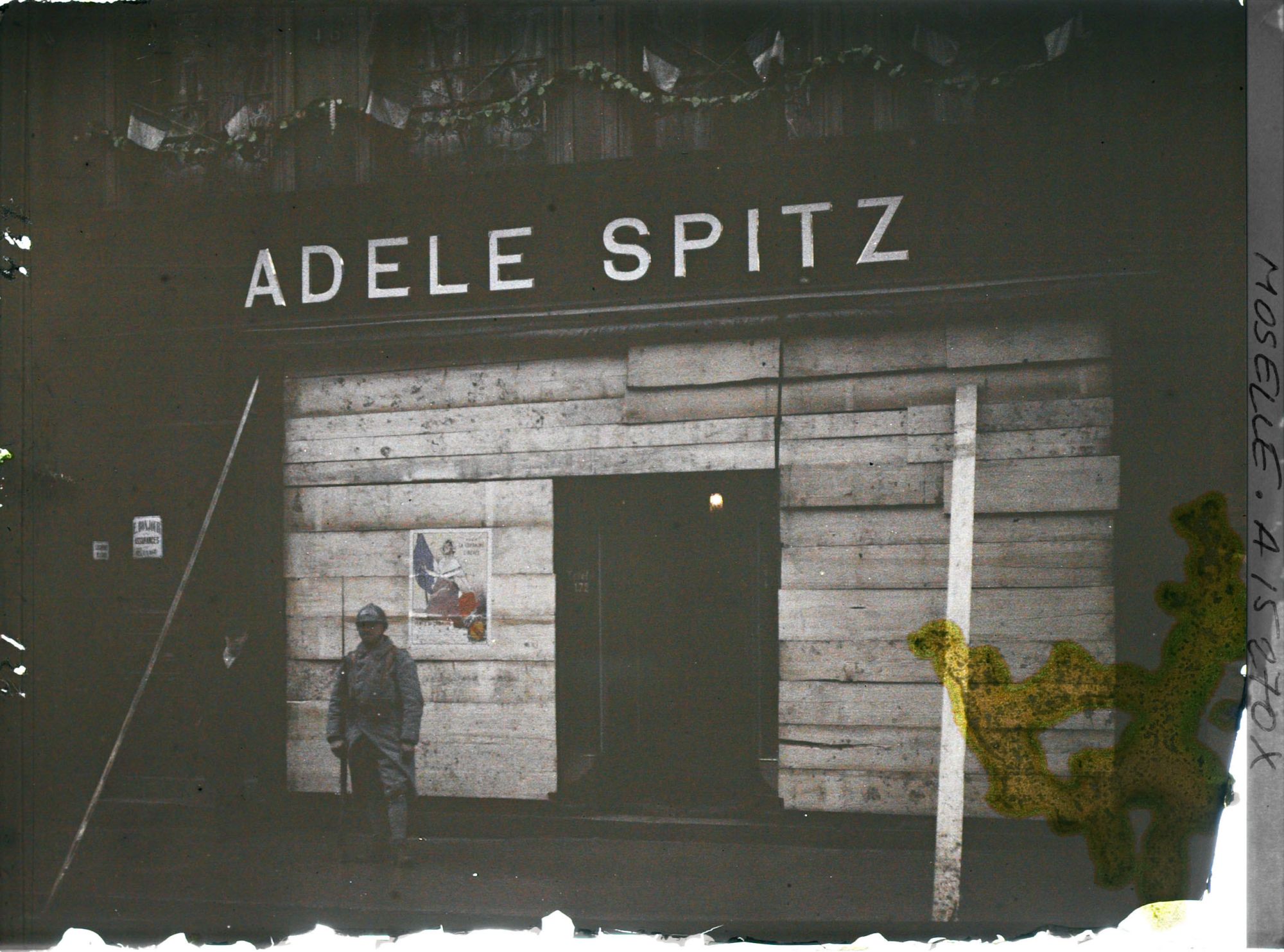 Image représentant La devanture de la boutique Maison de Corsets Adèle Spitz rue Serpenoise