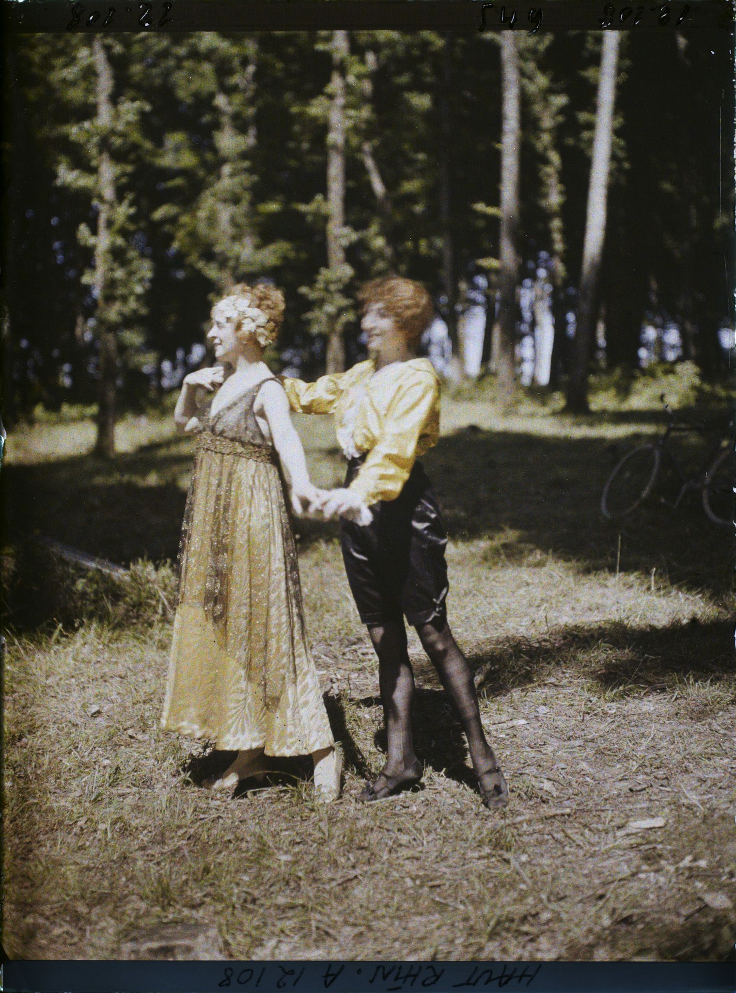 Image représentant Théâtre aux Armées, danseuses de l'Opéra de Paris