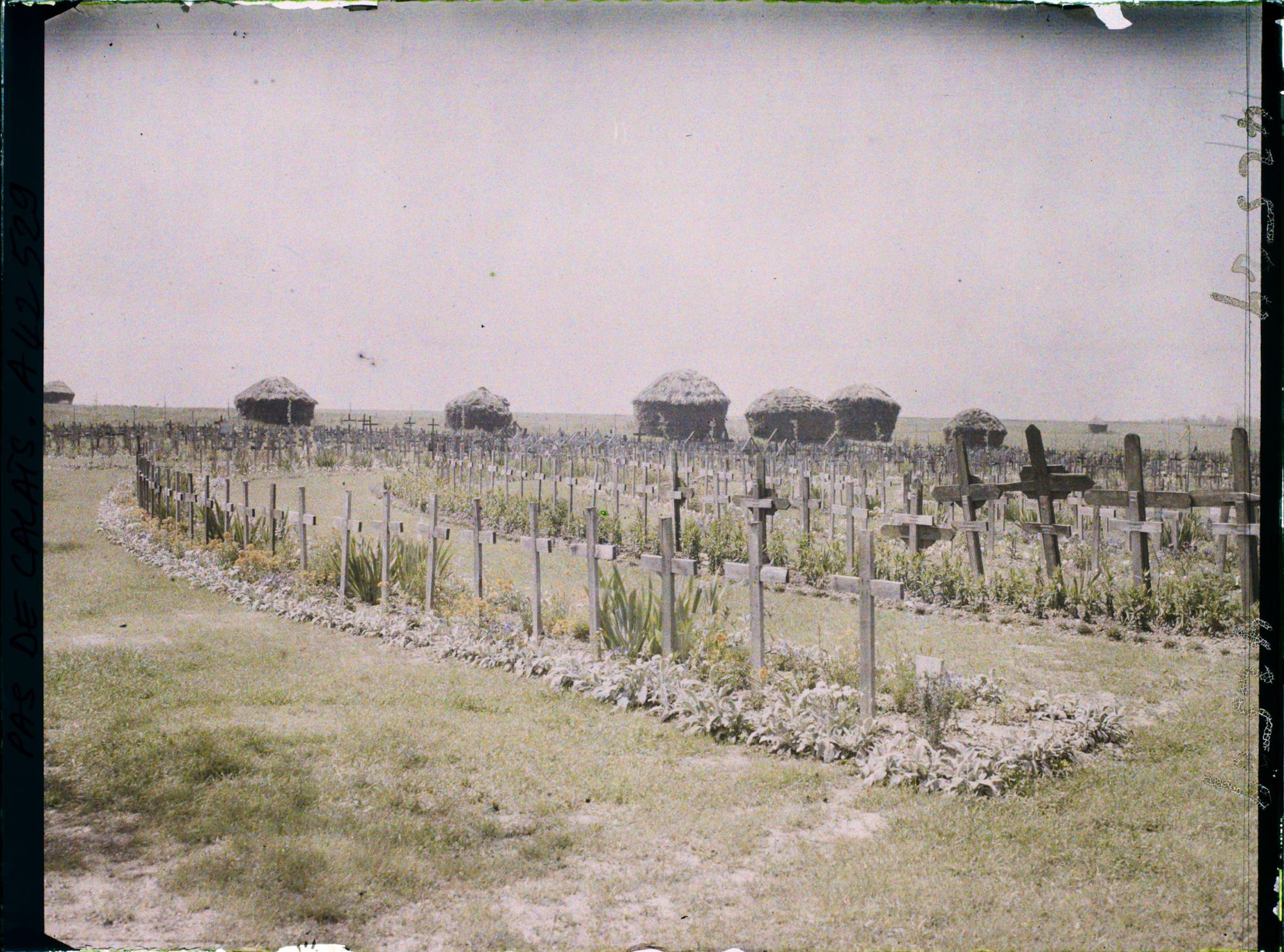 Image représentant France, Souchez, Cimetière anglais du Cabaret Rouge