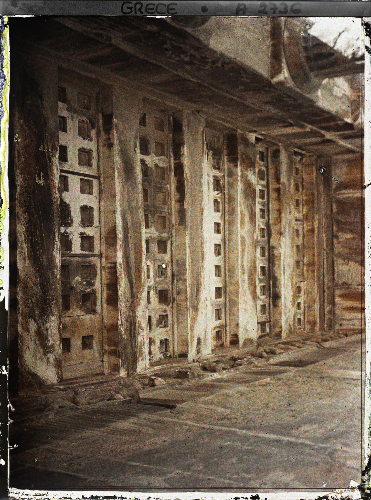 Image représentant Le Temple d'Hephaistos ("Theseion" ) : les caissons du plafond du Pronaos (péristyle est)