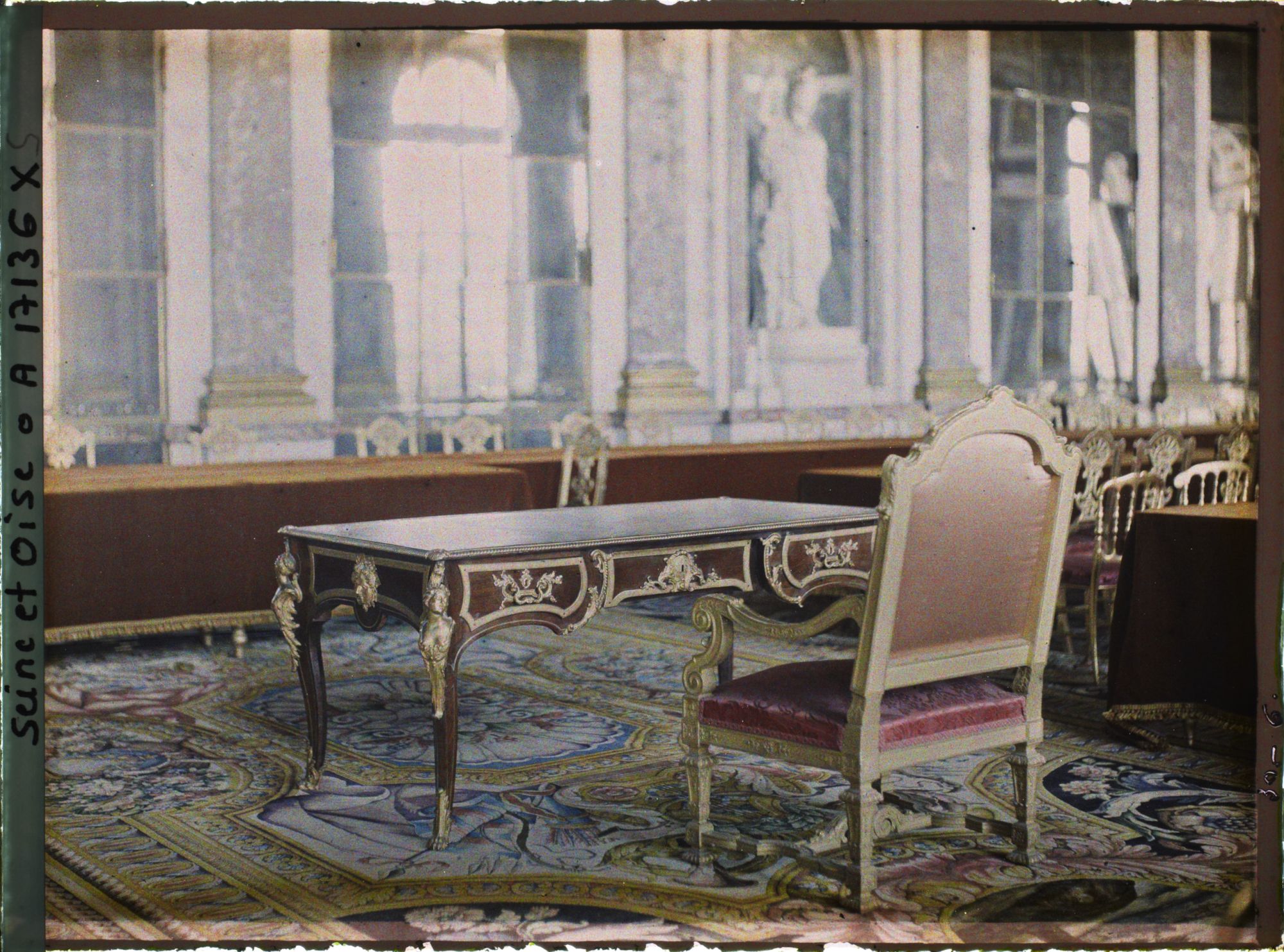 Image représentant France, Palais de Versailles, La Table Historique de la Signature de la paix