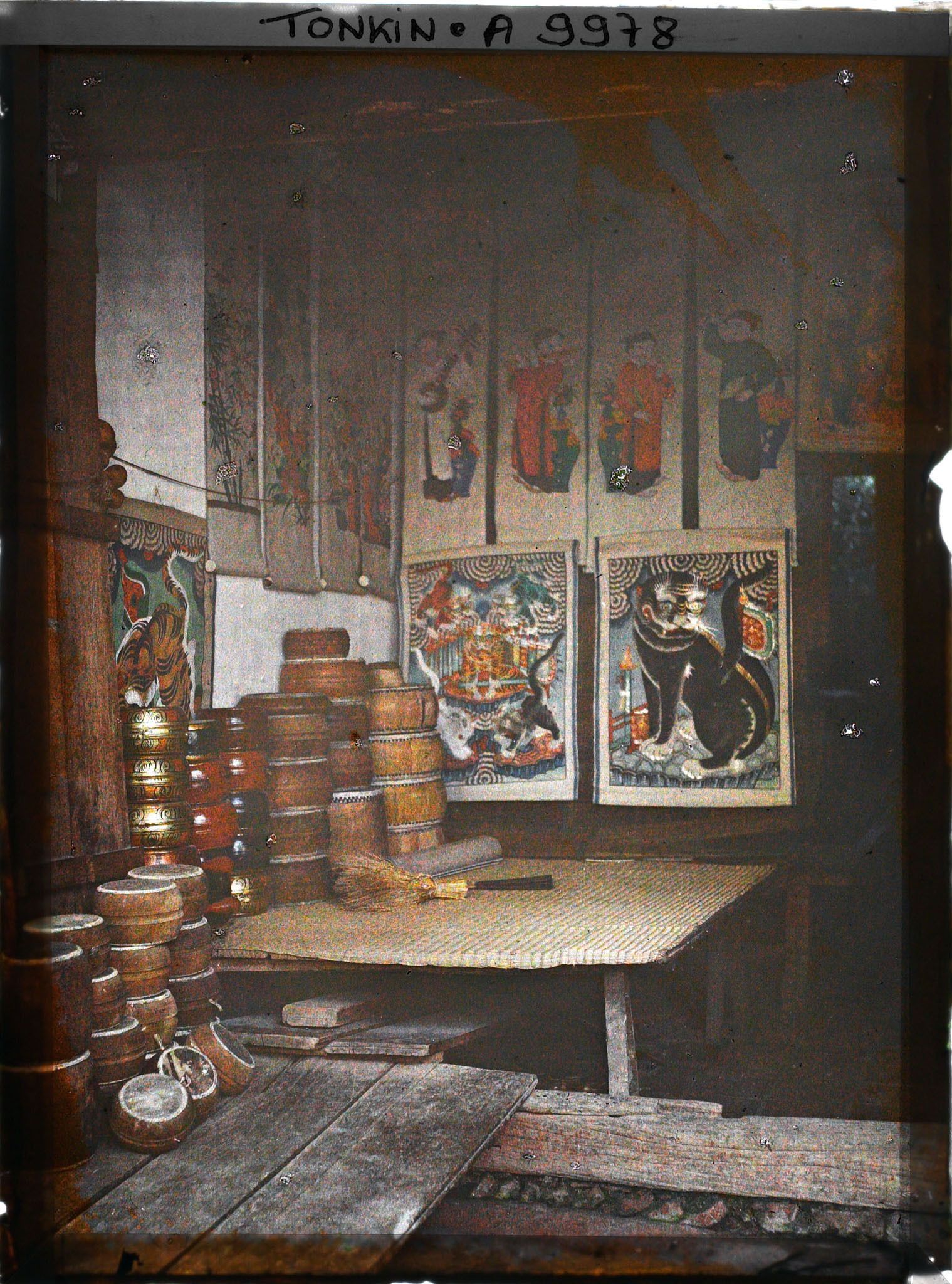 Image représentant L'intérieur d'une boutique d'objets cultuels