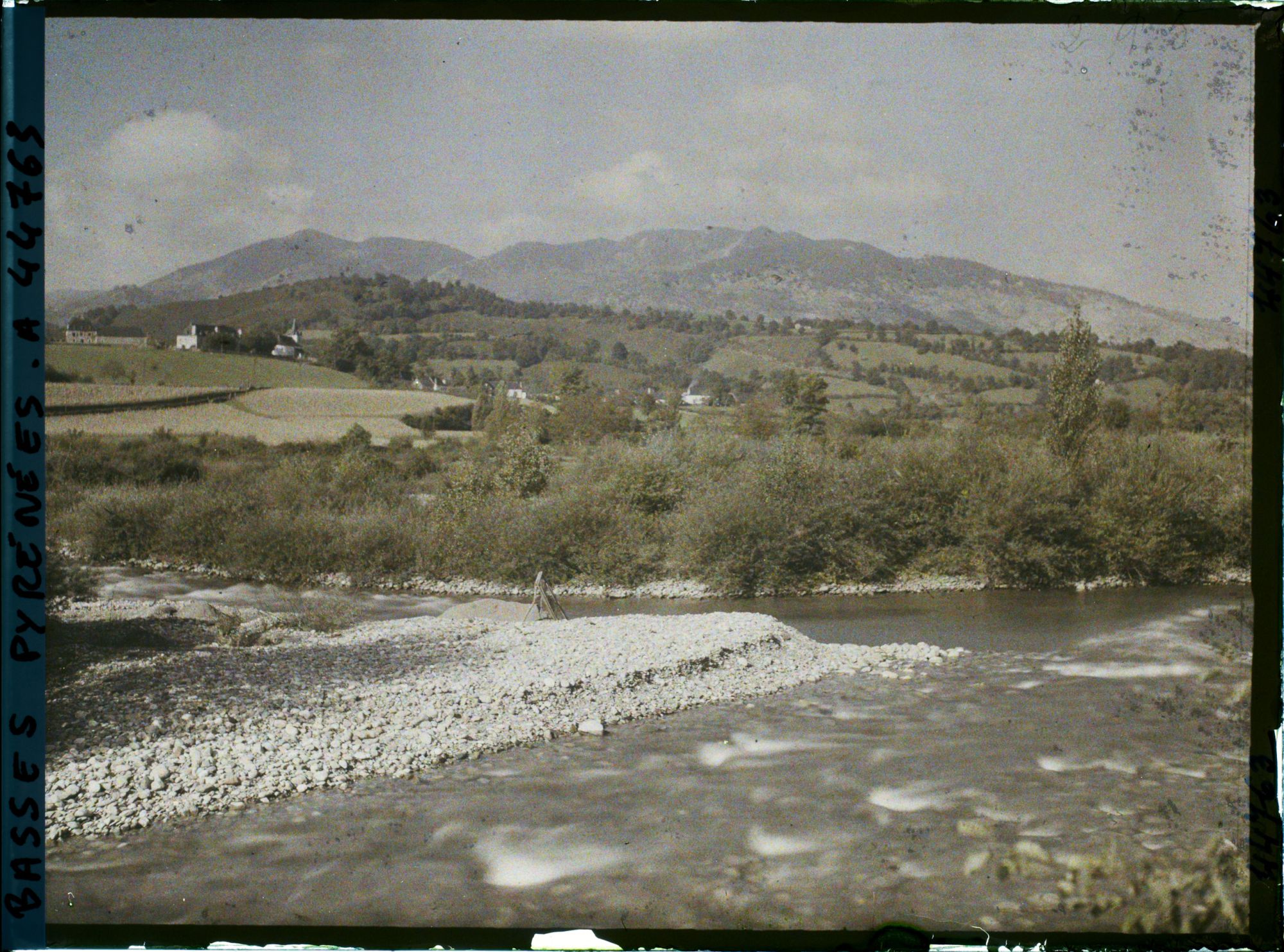 Image représentant France , Tardets, Le Saison et les Montagnes