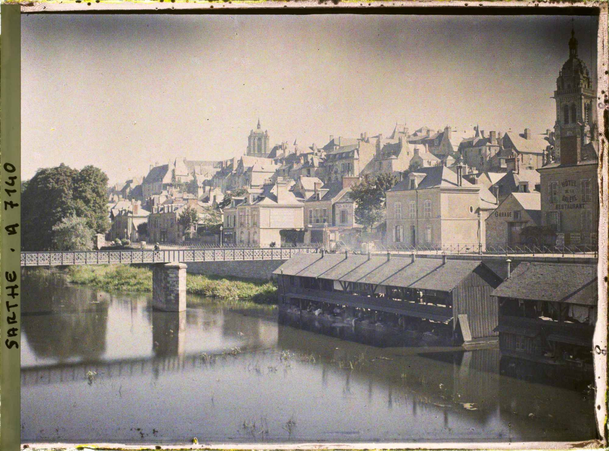 Image représentant La vue de la ville et de la Sarthe