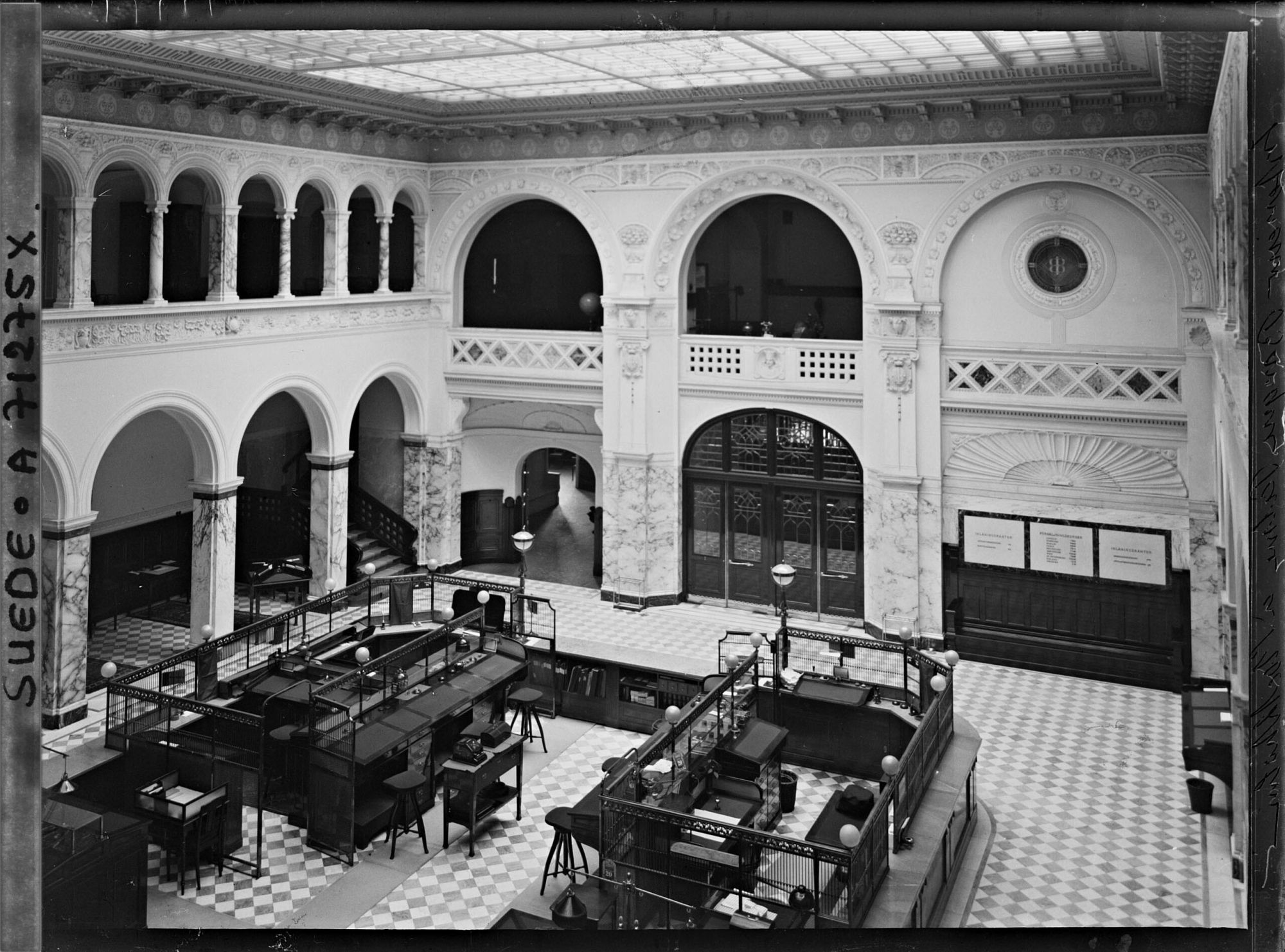 Image représentant Hall d'accueil et guichets de la Banque de Suède