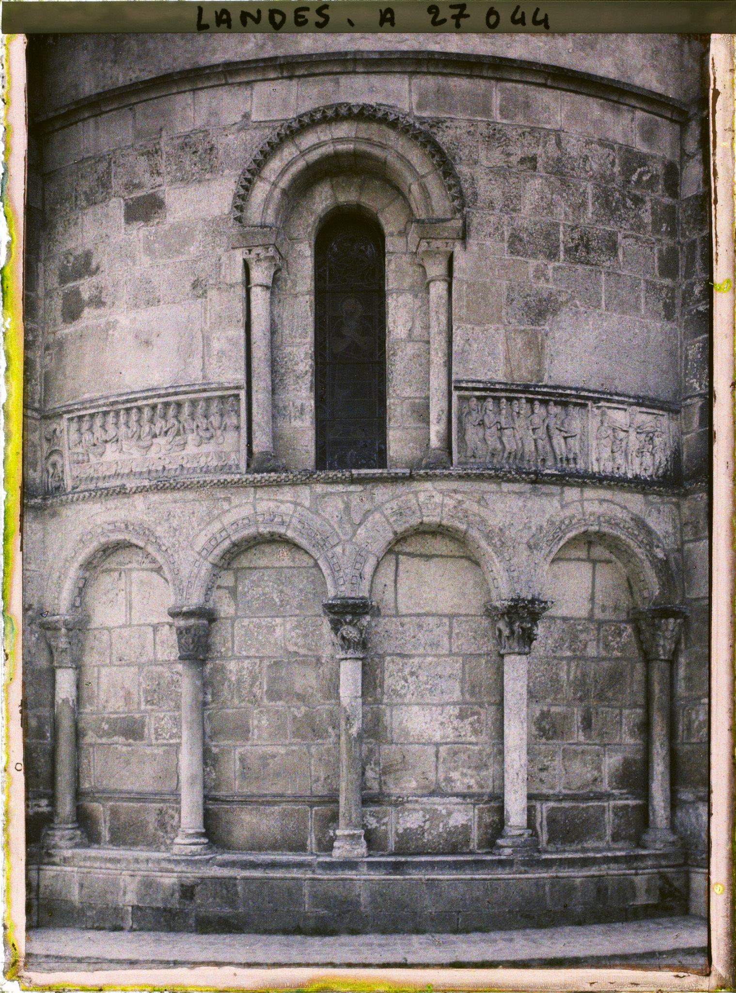 Image représentant Détails de l'abside de l'église Saint-Paul
