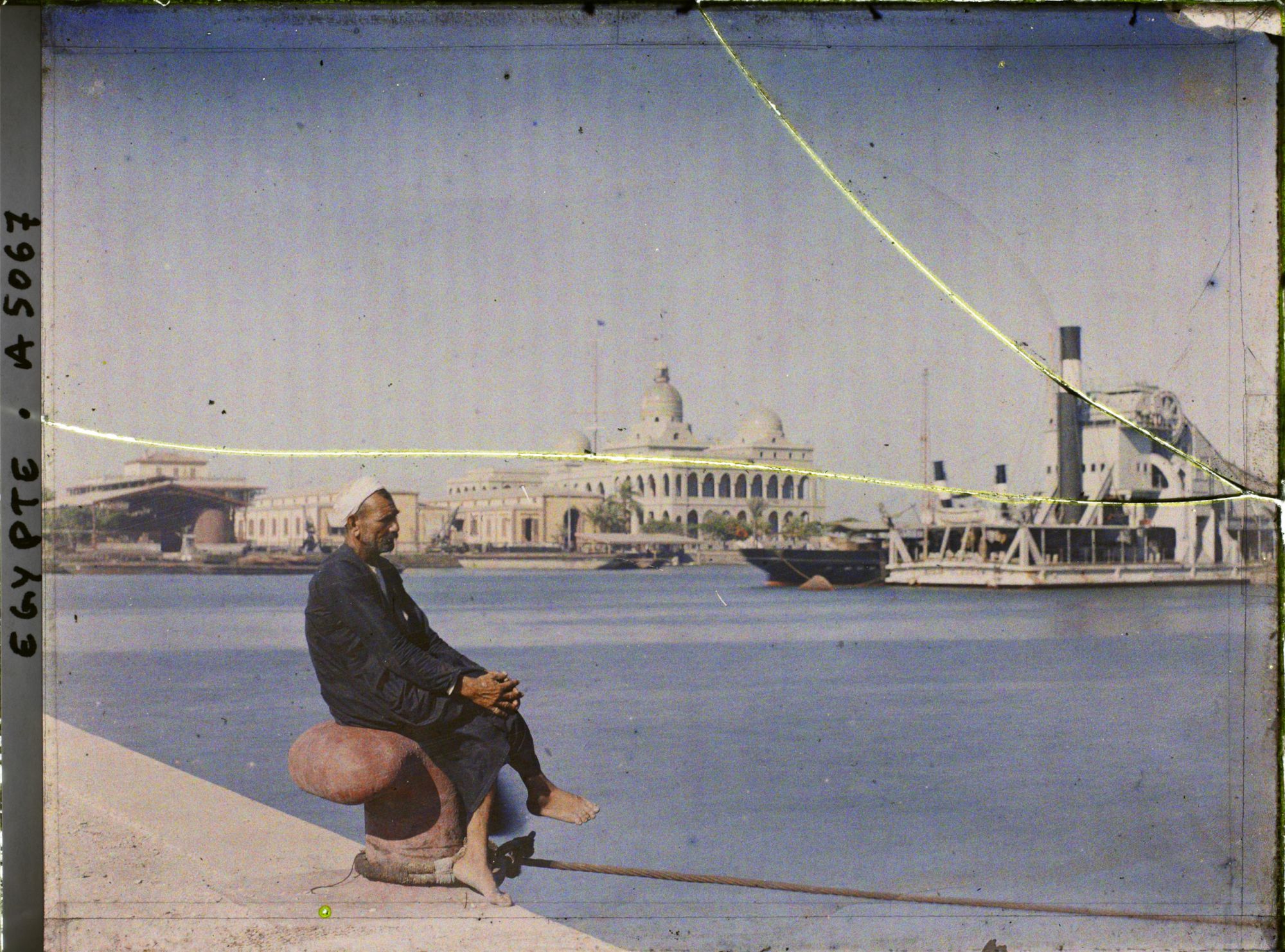 Image représentant Sur le quai du port