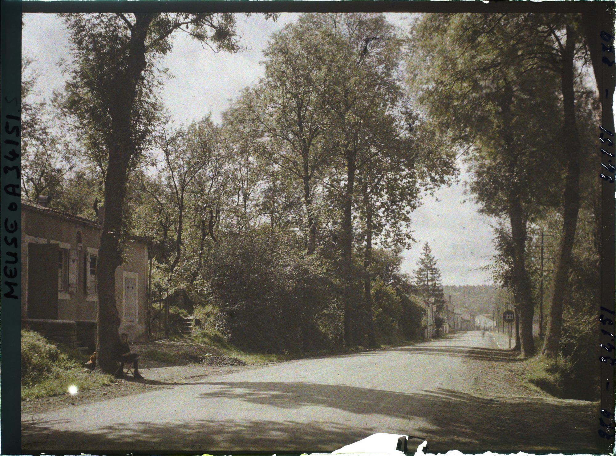Image représentant France, Bar-le-Duc, La Voie Sacrée à l'entrée de Bar le Duc en venant de Verdun