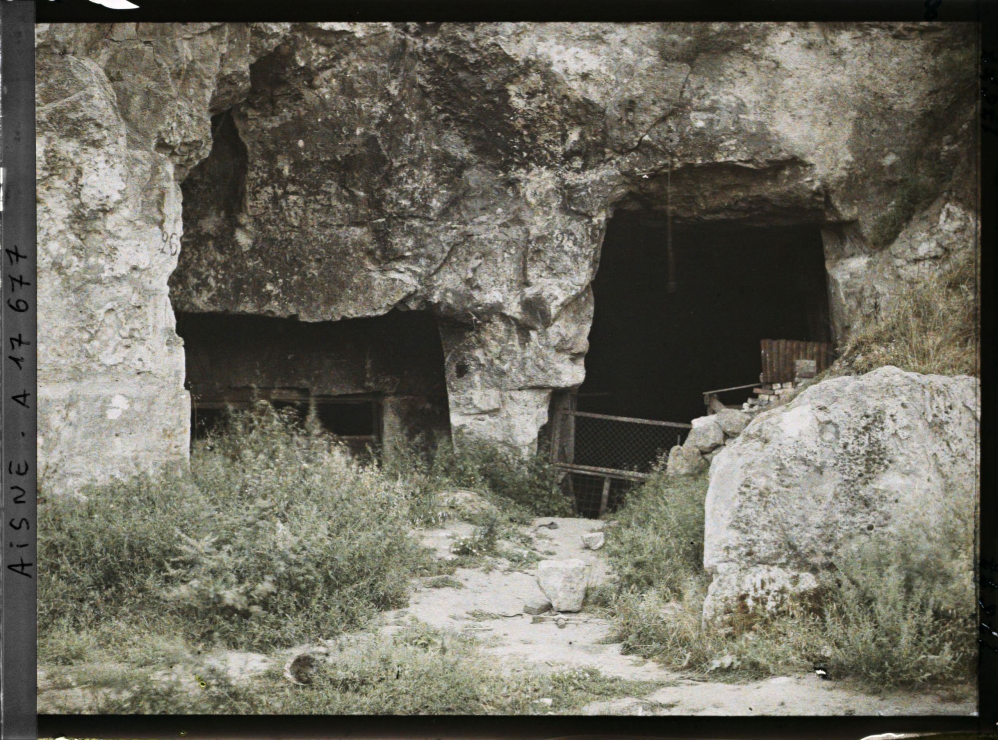 Image représentant France, Laffaux, Grottes ayant servi d'abris