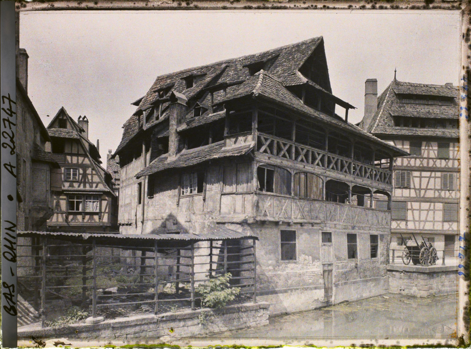 Image représentant La Maison des Tanneurs, rue du Bain aux Plantes, place Benjamin-Zix