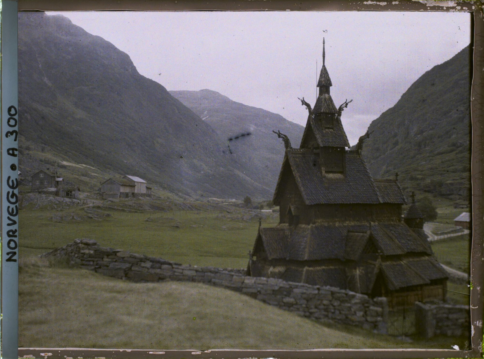 Image représentant L'église