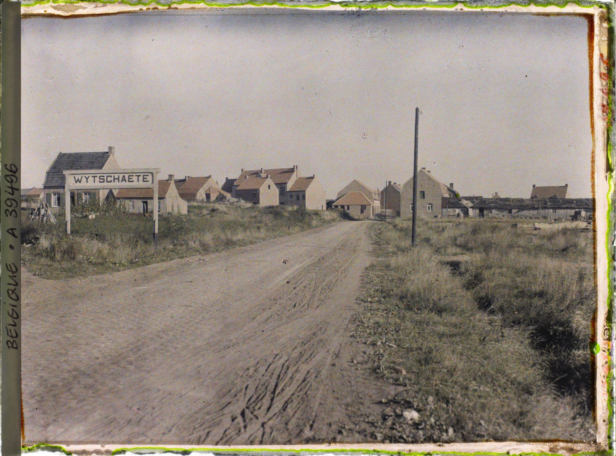 Image représentant Belgique, Witschaete, Entrée du Village