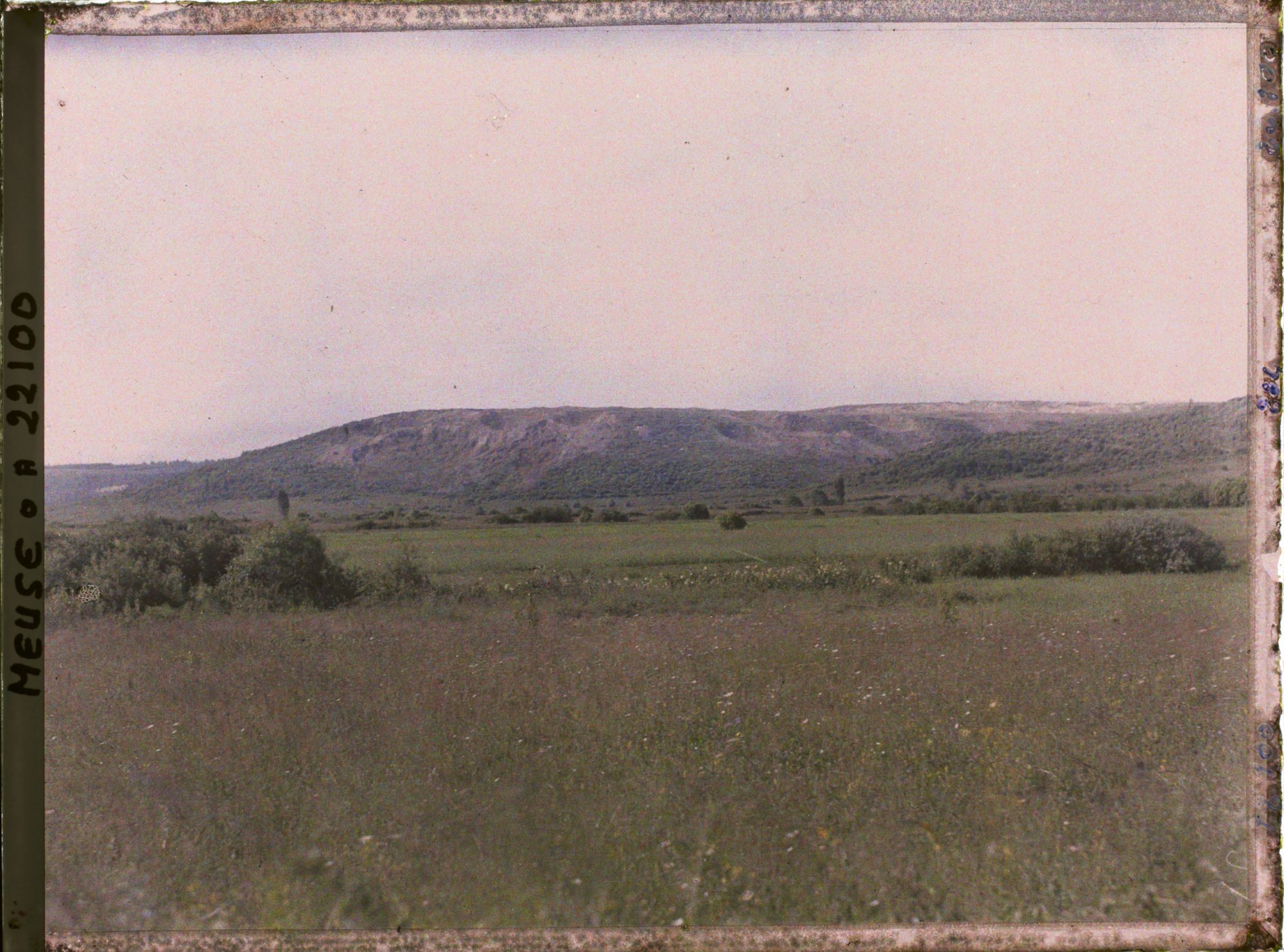Image représentant France, Trésauvaux, La Crête des Eparges, Vue de la plaine de la Woëvre