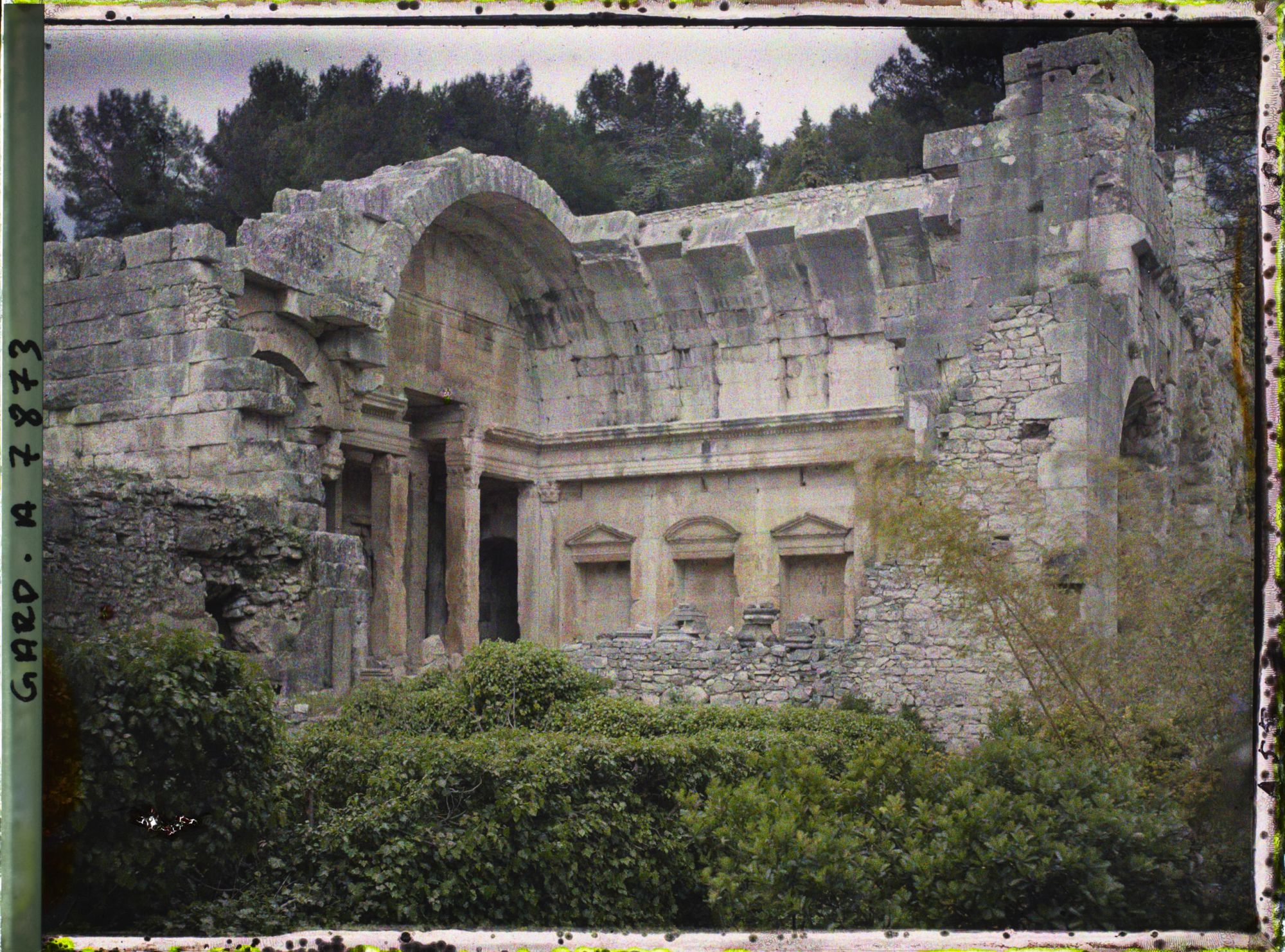 Image représentant Le Temple de Diane ou Jardin de la Fontaine