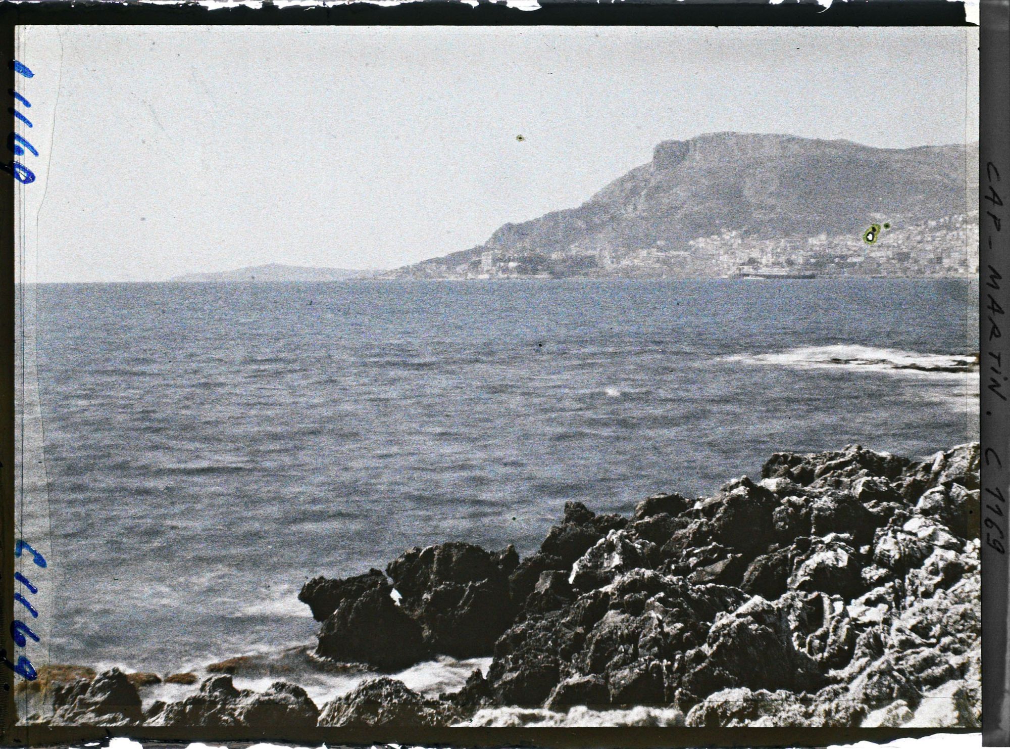 Image représentant Monaco vu depuis les rochers du cap Martin