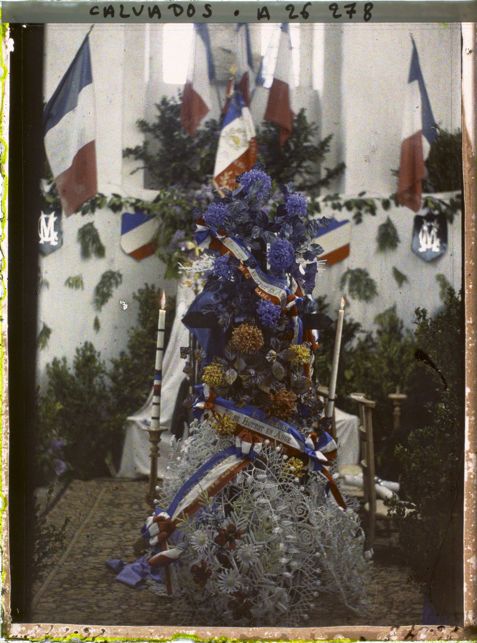 Image représentant Corps d'un soldat revenant du front, exposé dans l'église du village