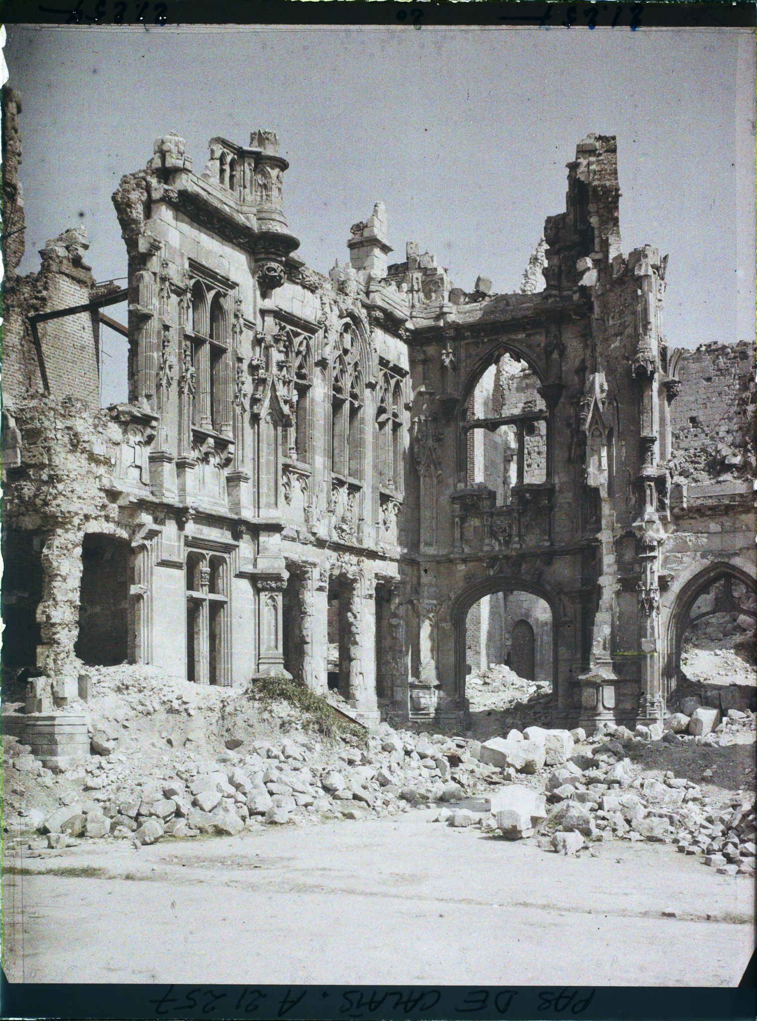 Image représentant France, Arras, Détail de la façade Ouest de l'Hôtel de Ville