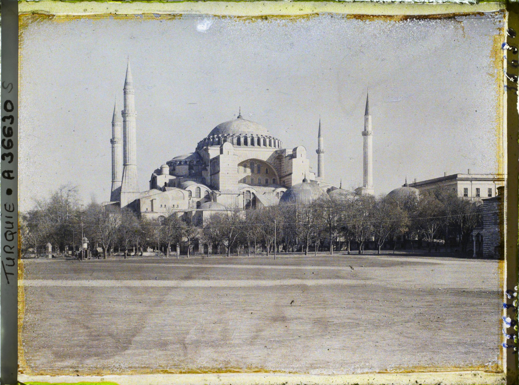 Image représentant Aya Sophia Camii ("mosquée Sainte-Sophie")