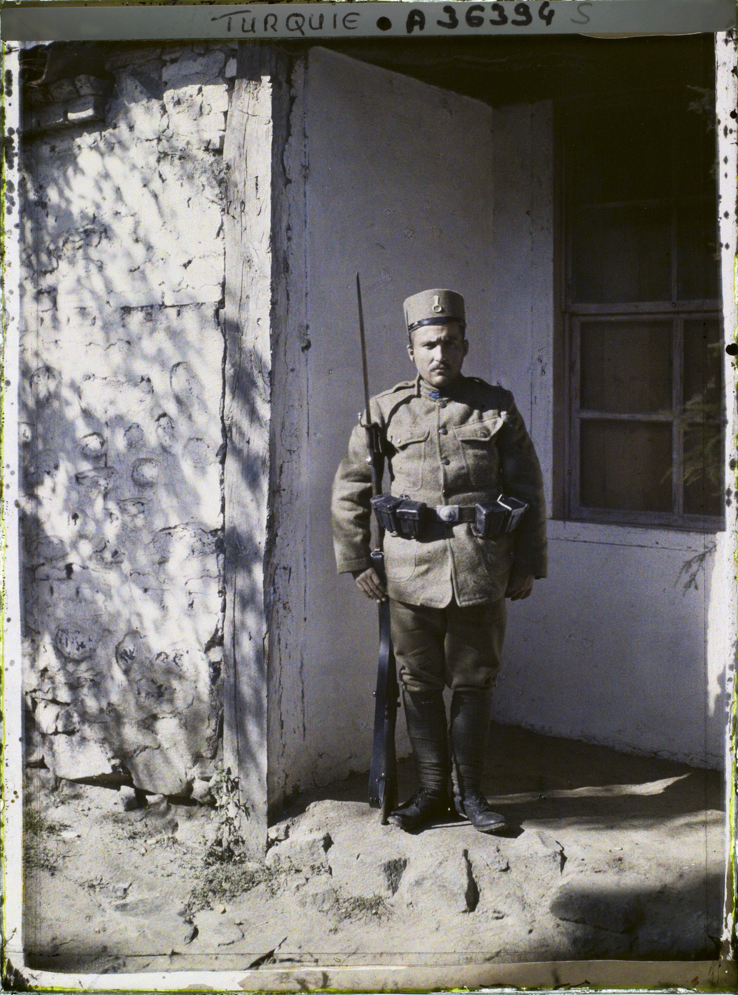 Image représentant Gendarme turc "en nouvelle tenue"