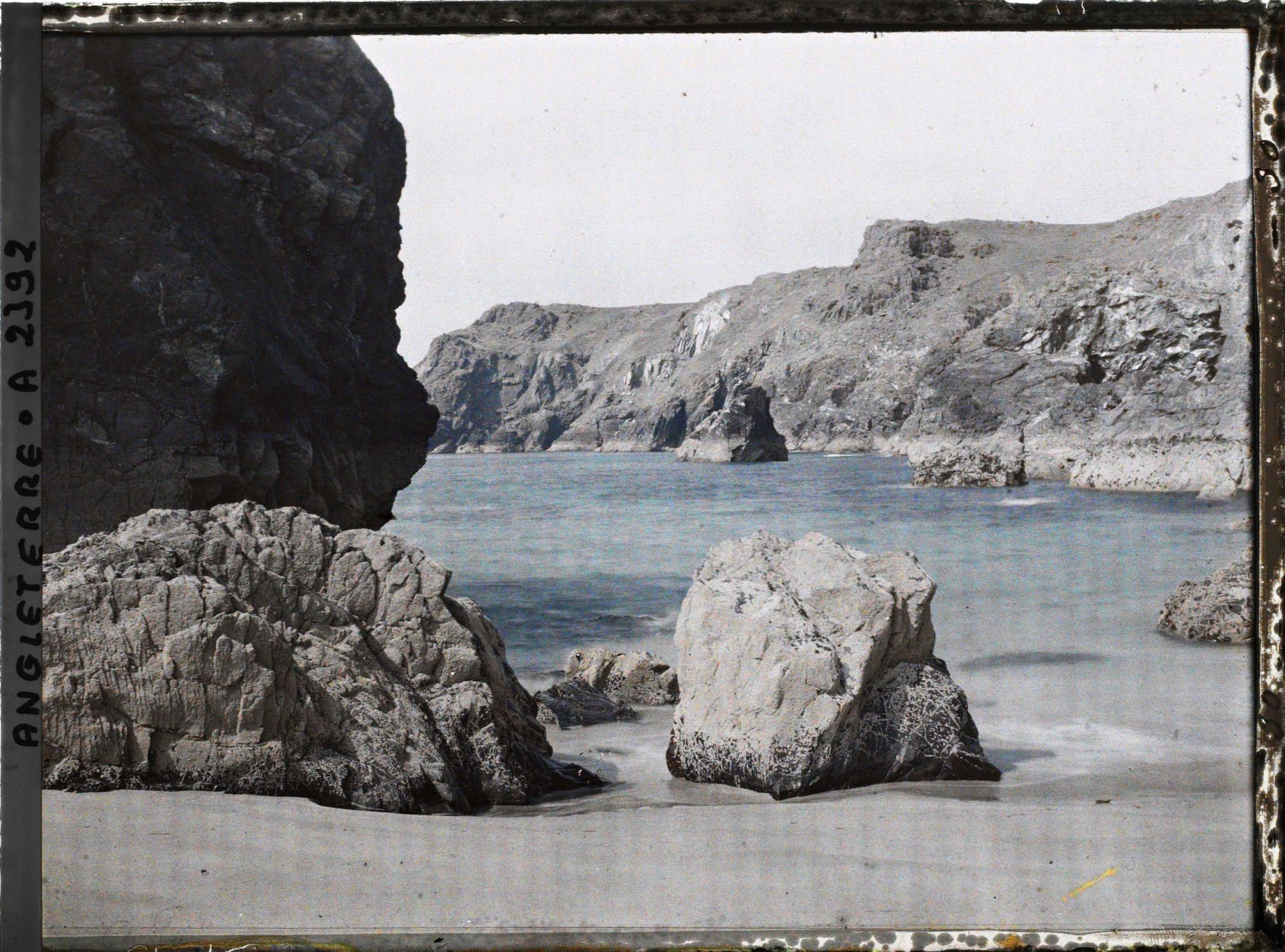 Image représentant Rochers au bord d'une plage