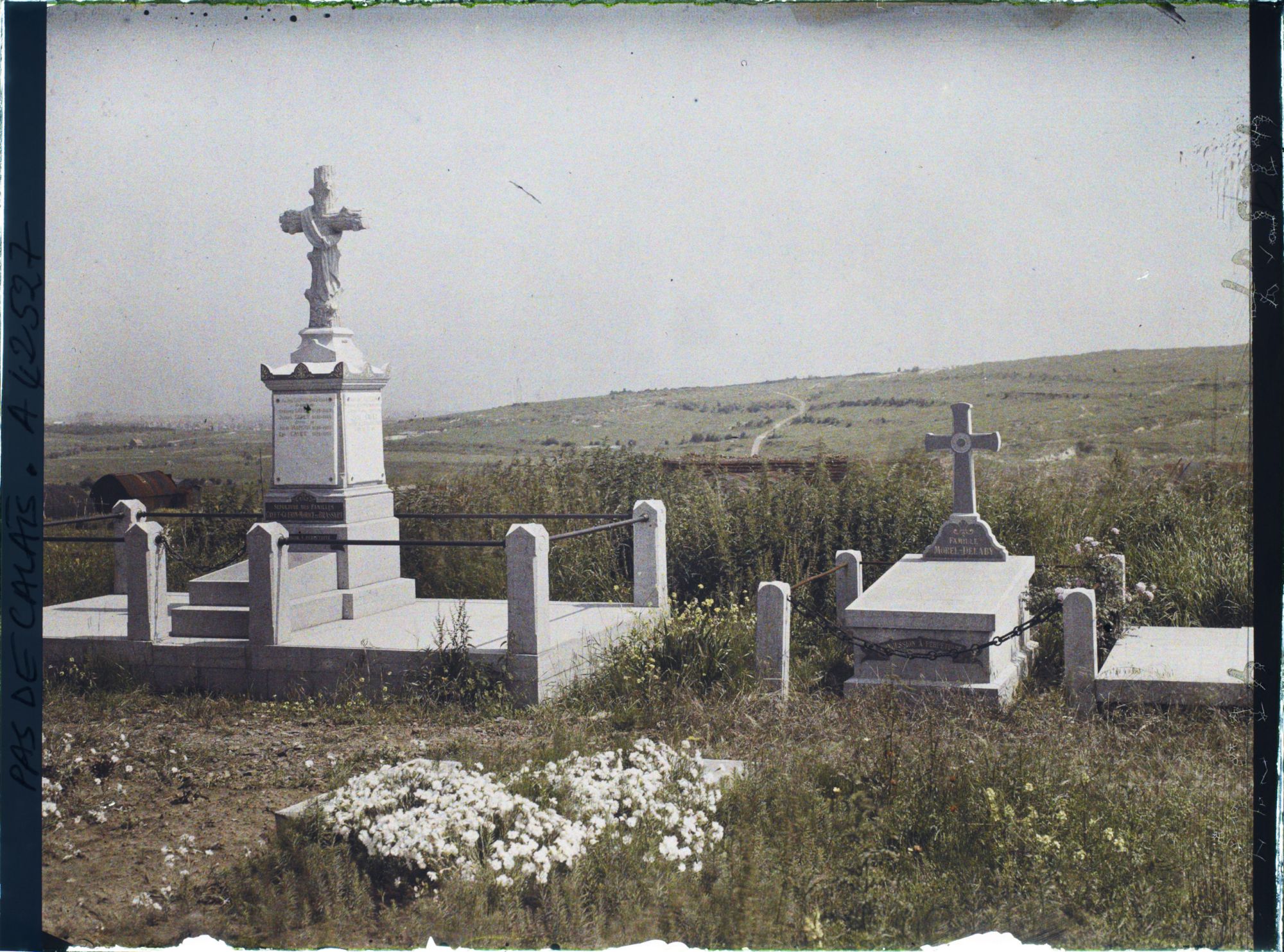Image représentant France, Souchez, La Côte 119 vue du Cimetière Civil