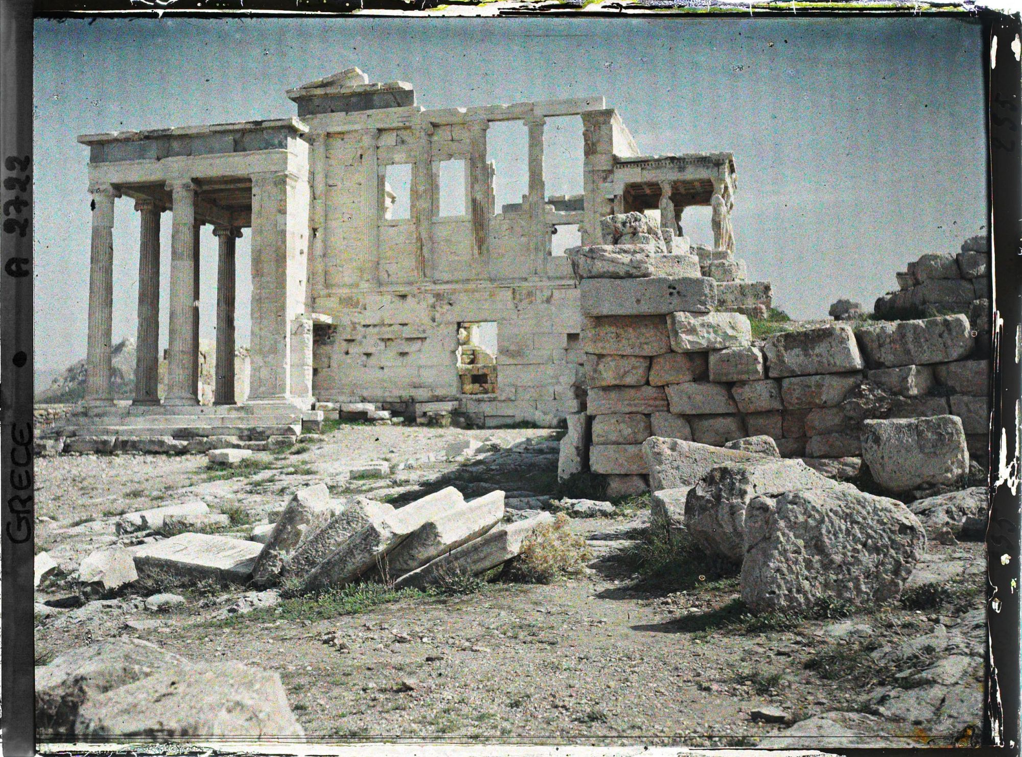 Image représentant Sur l'Acropole, la façade ouest de l'Erechtheion