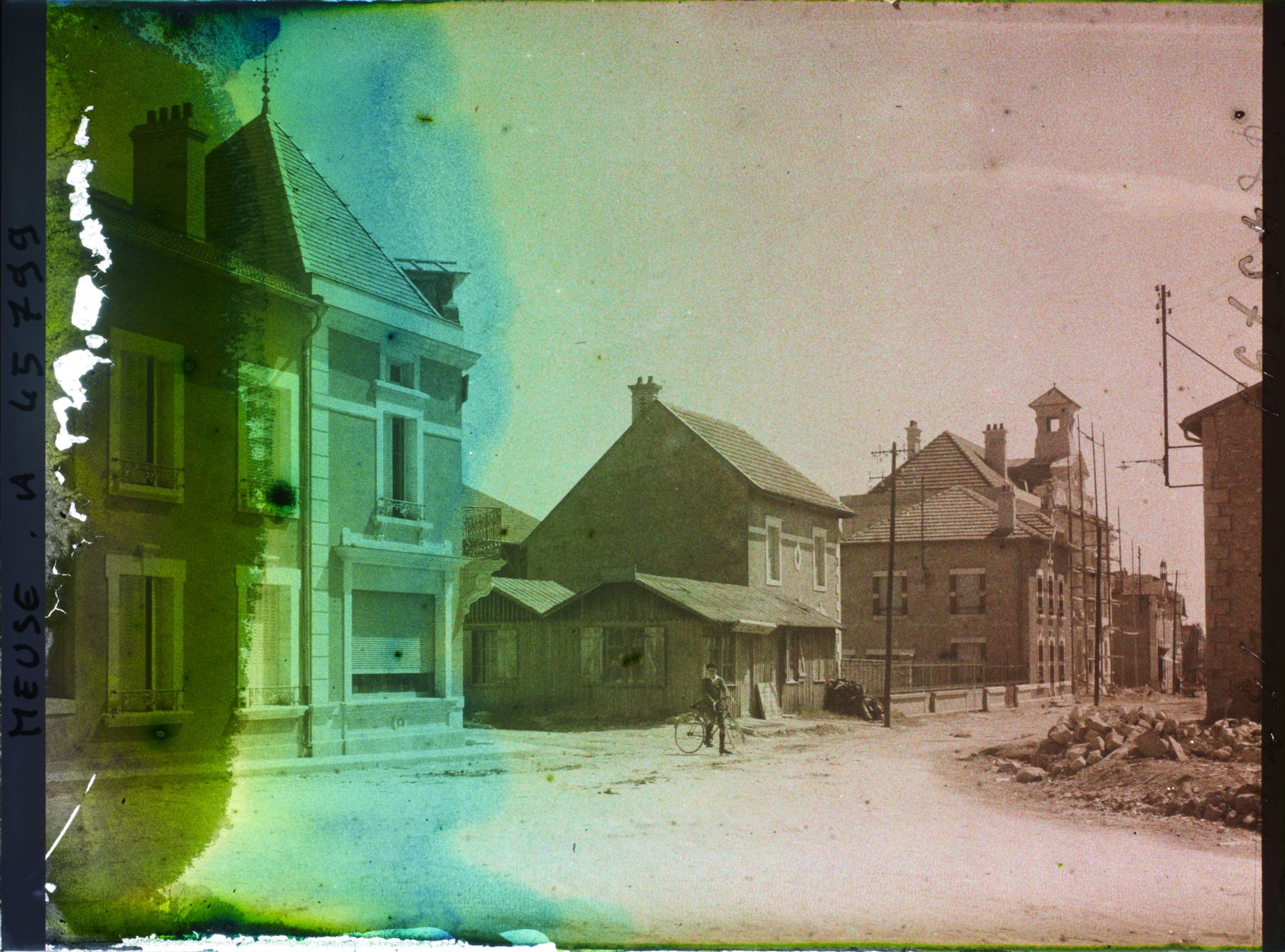 Image représentant France, Vigneulles, Grande Rue vers l'Hôtel de Ville