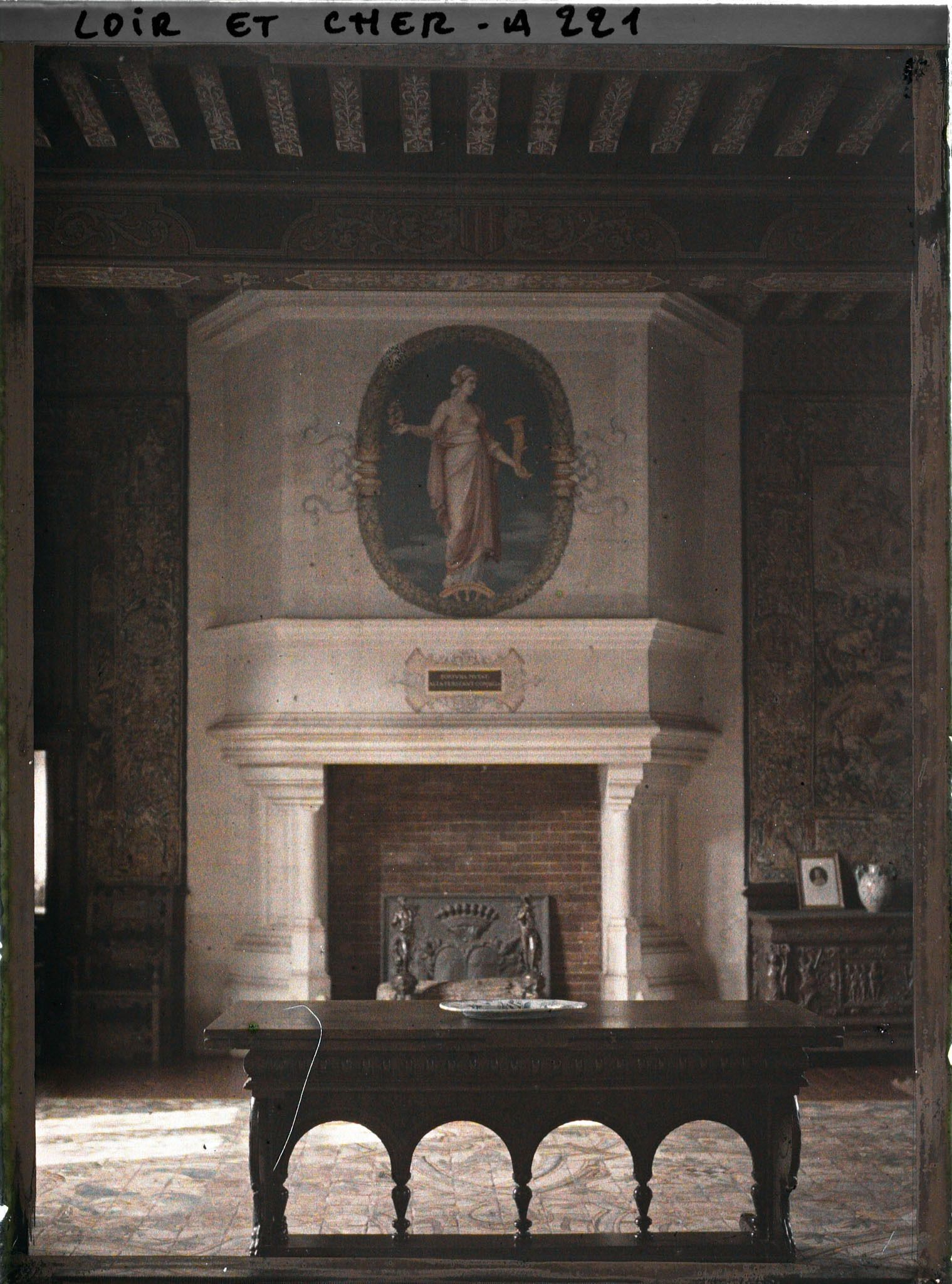 Image représentant La salle du conseil du château médiéval
