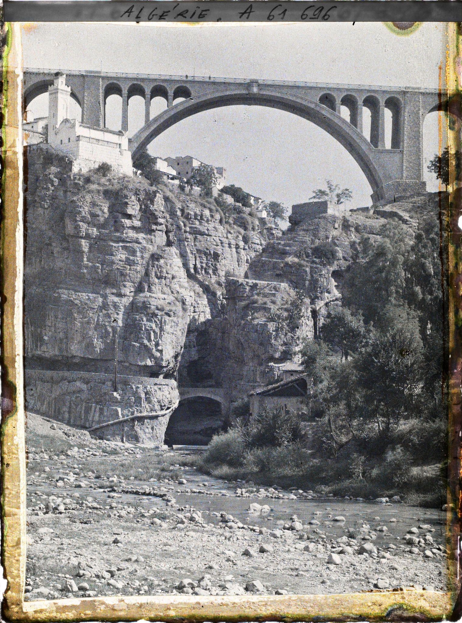 Image représentant Pont de Sidi Rached sur les gorges du Rhumel