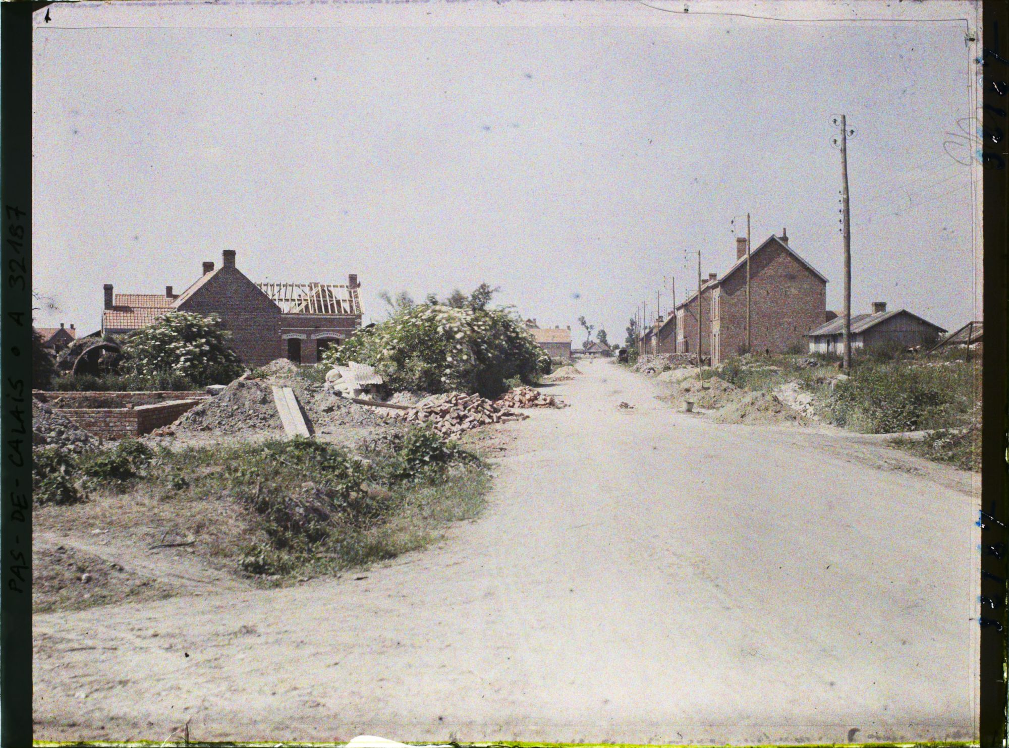 Image représentant France, Quinchy, Reconstructions dans le Village