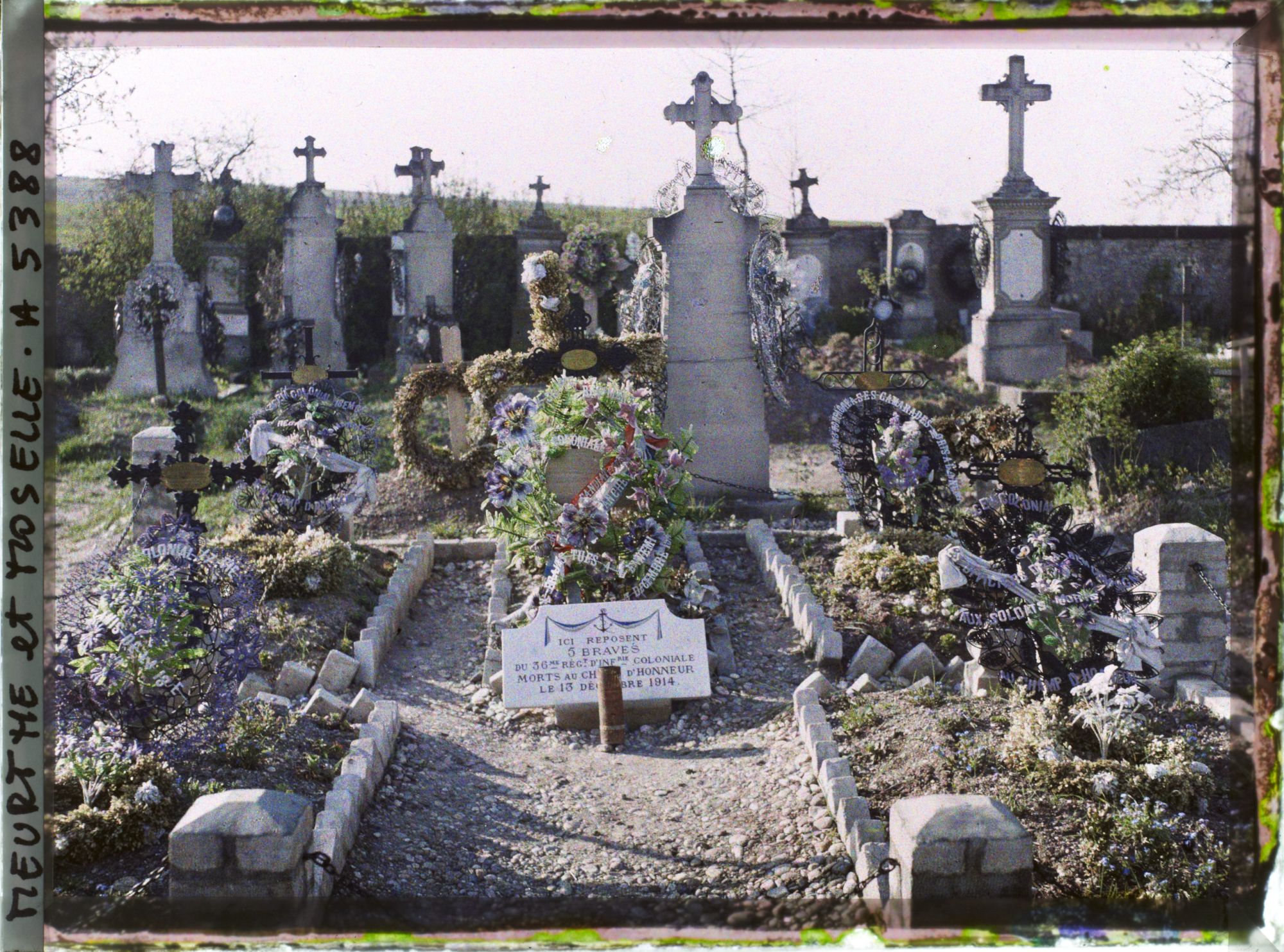 Image représentant France, Maixe, La Tombe des cinq Coloniaux