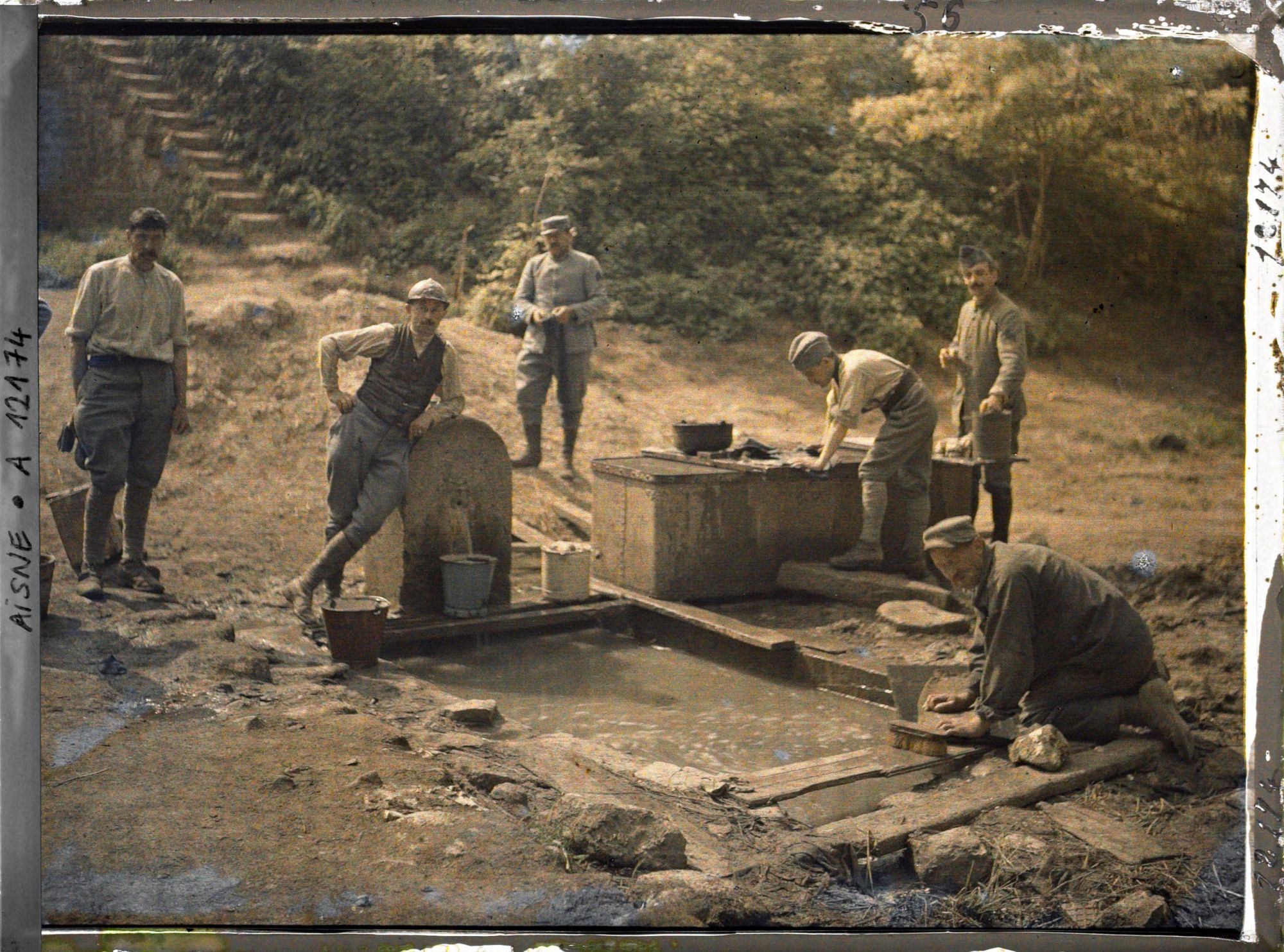 Image représentant Militaires au lavoir
