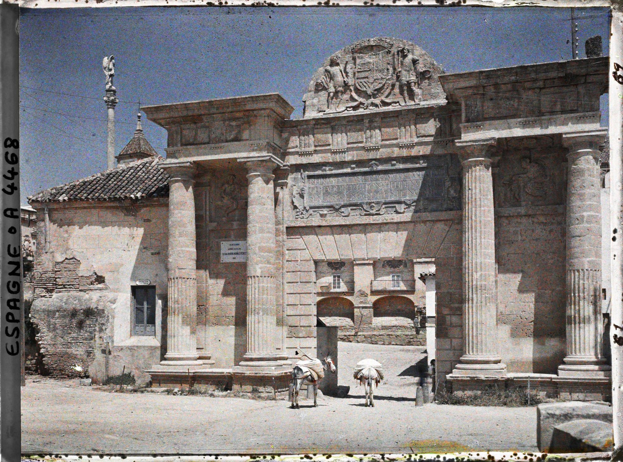 Image représentant Espagne, Cordoue, Porte du pont, entrée de la Ville
