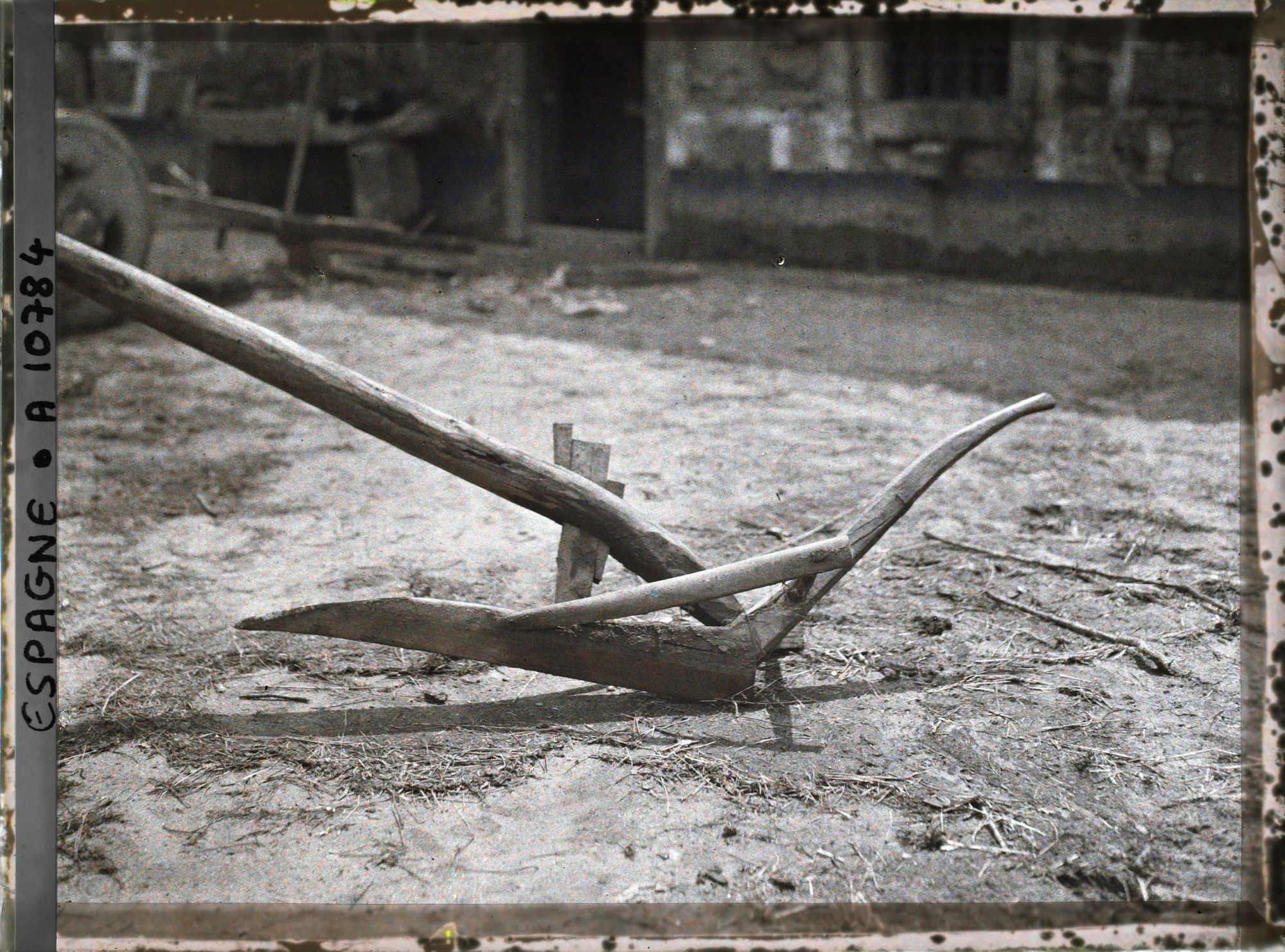 Image représentant Espagne, de Santiago à Padron, Fijo, L'araire primitive