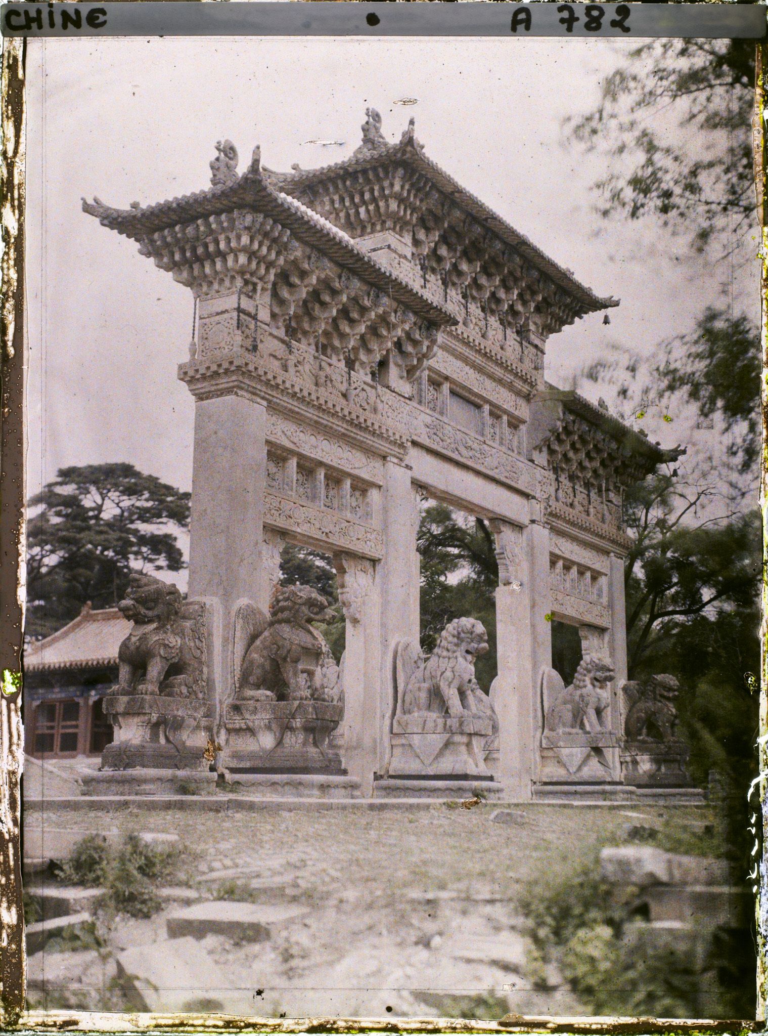 Image représentant Zhaoling (" tombeau Lumineux "), appelé aussi Beiling (" tombeau du Nord ")