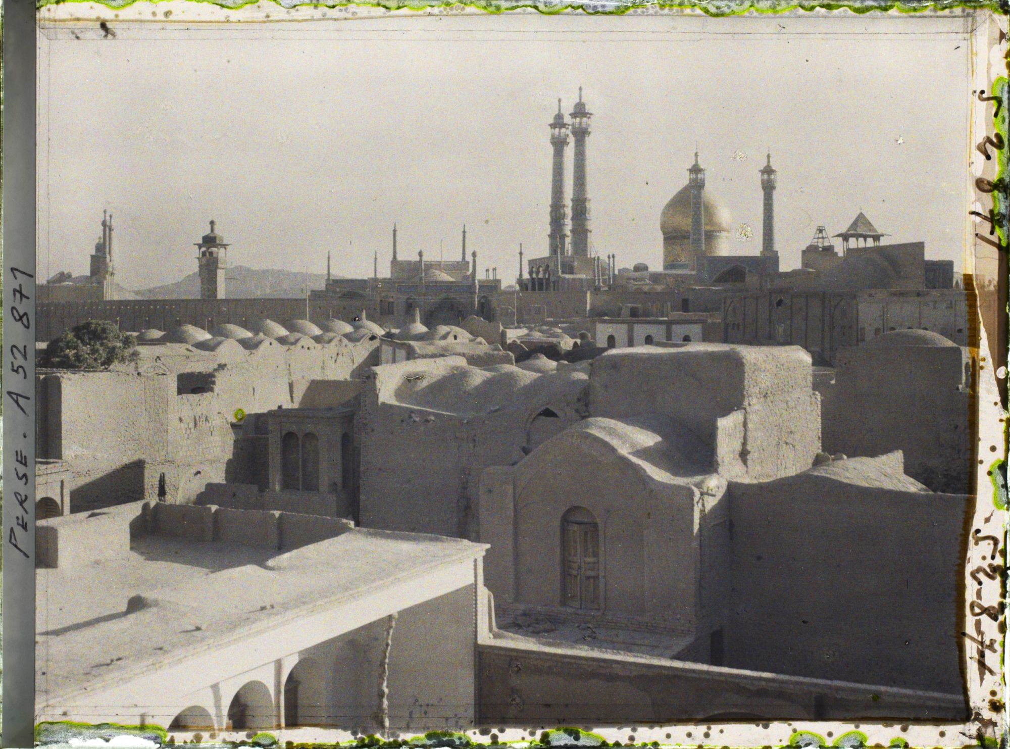 Image représentant Panorama vers le sanctuaire de Fatima Masoumeh