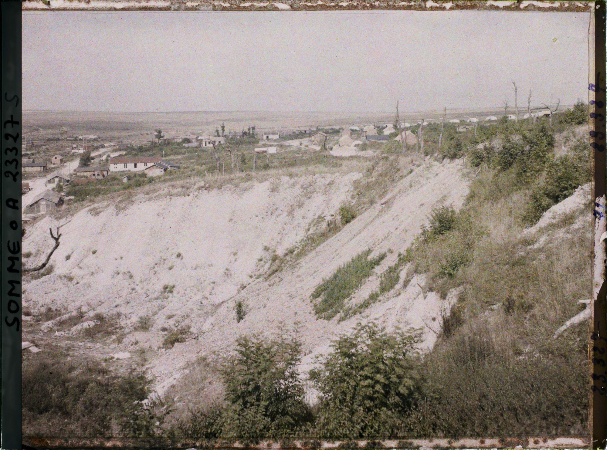 Image représentant France, Combles, Carrière où étaient en batterie les Obusiers Allemands