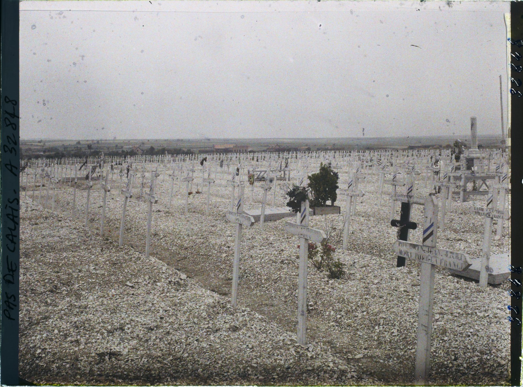 Image représentant France, Roclincourt, Le Grand Cimetière Français (2000 Tombes)